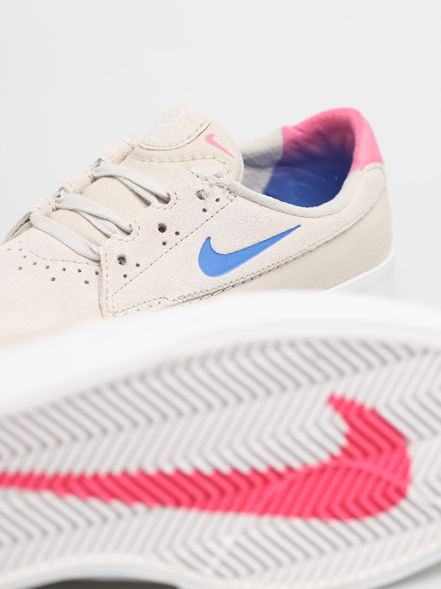 Buty Nike SB Shane T (summit white/racer blue pink blast)