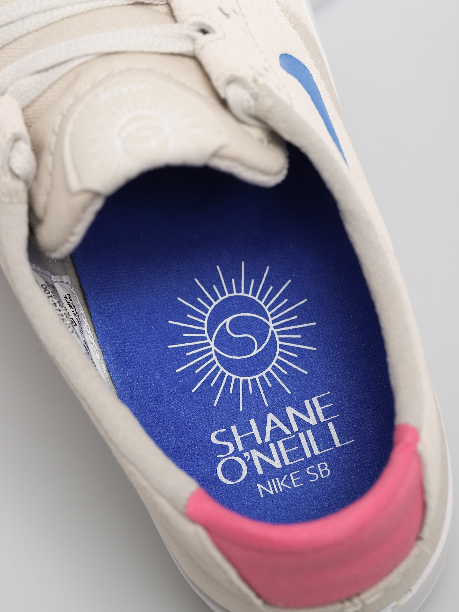 Buty Nike SB Shane T (summit white/racer blue pink blast)