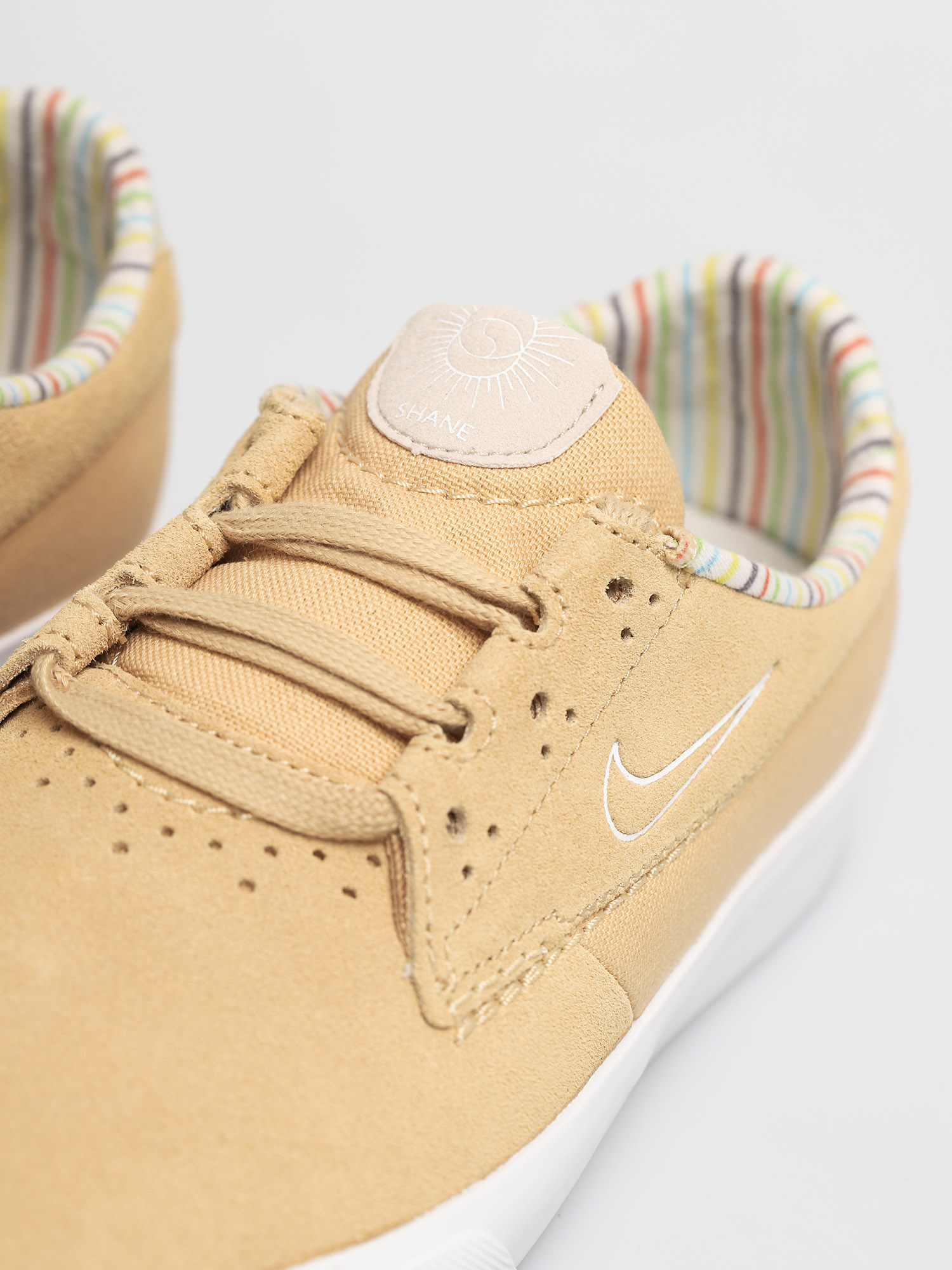 Buty Nike SB Shane Premium (sesame/white lt orewood brn)