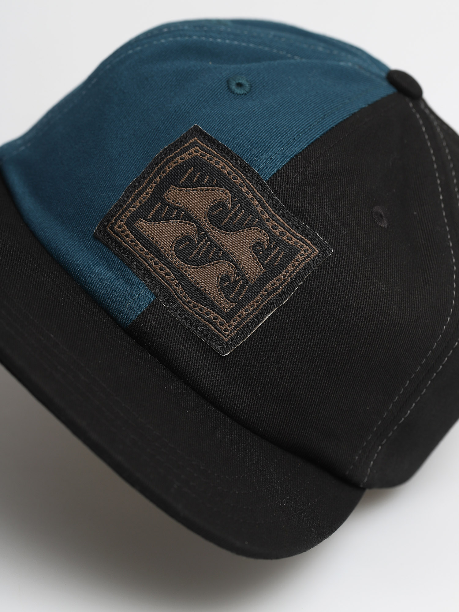 Czapka z daszkiem Billabong Halfrack ZD (black)