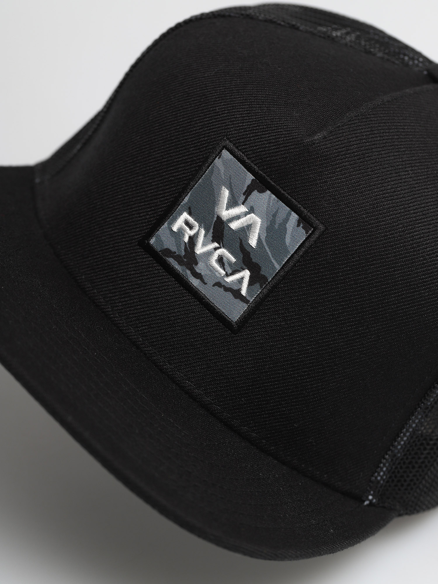 Czapka z daszkiem RVCA Va Atw Print Trucker ZD (black)