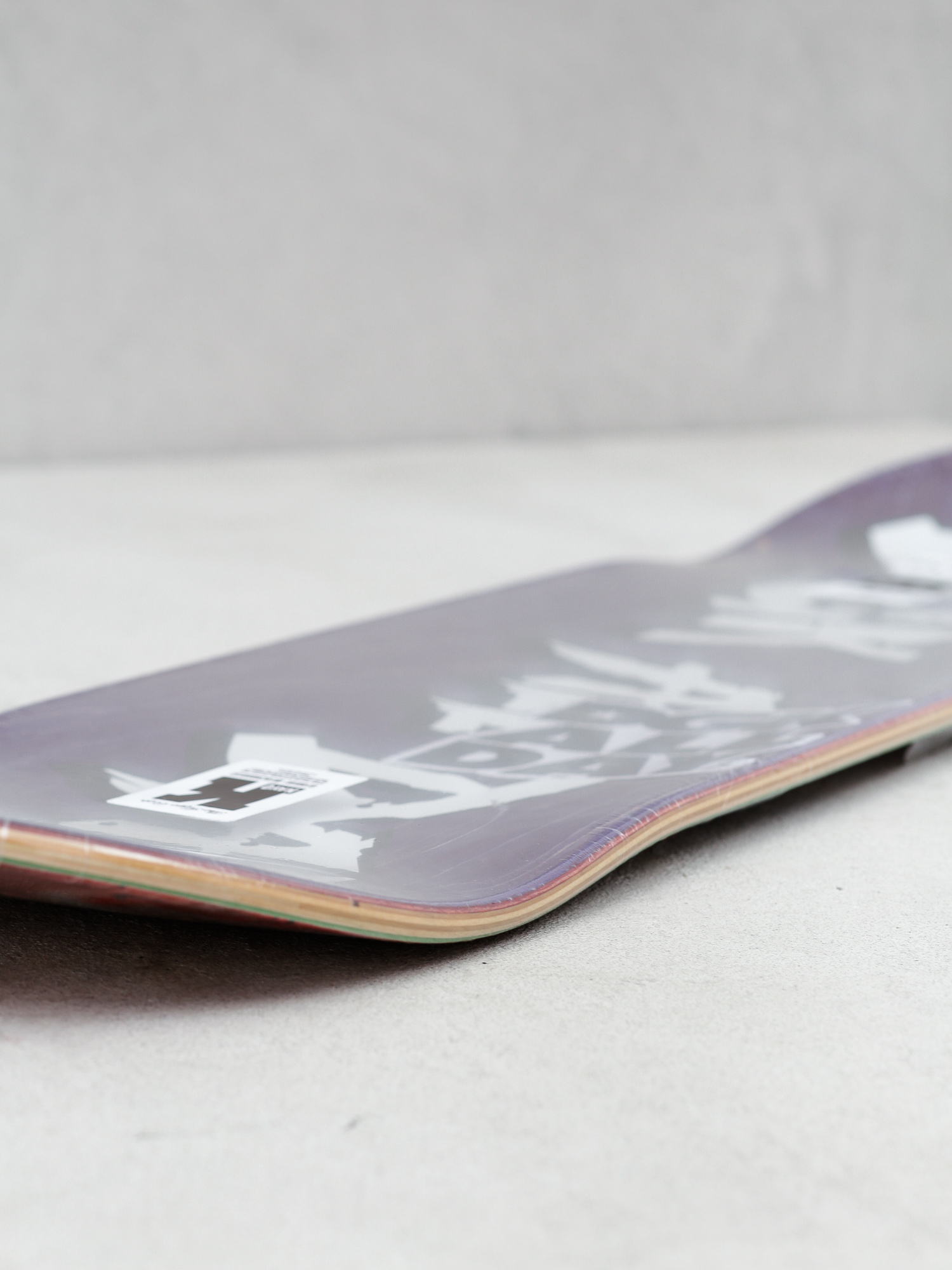 Deck DGK Apocalypse (quise henry)