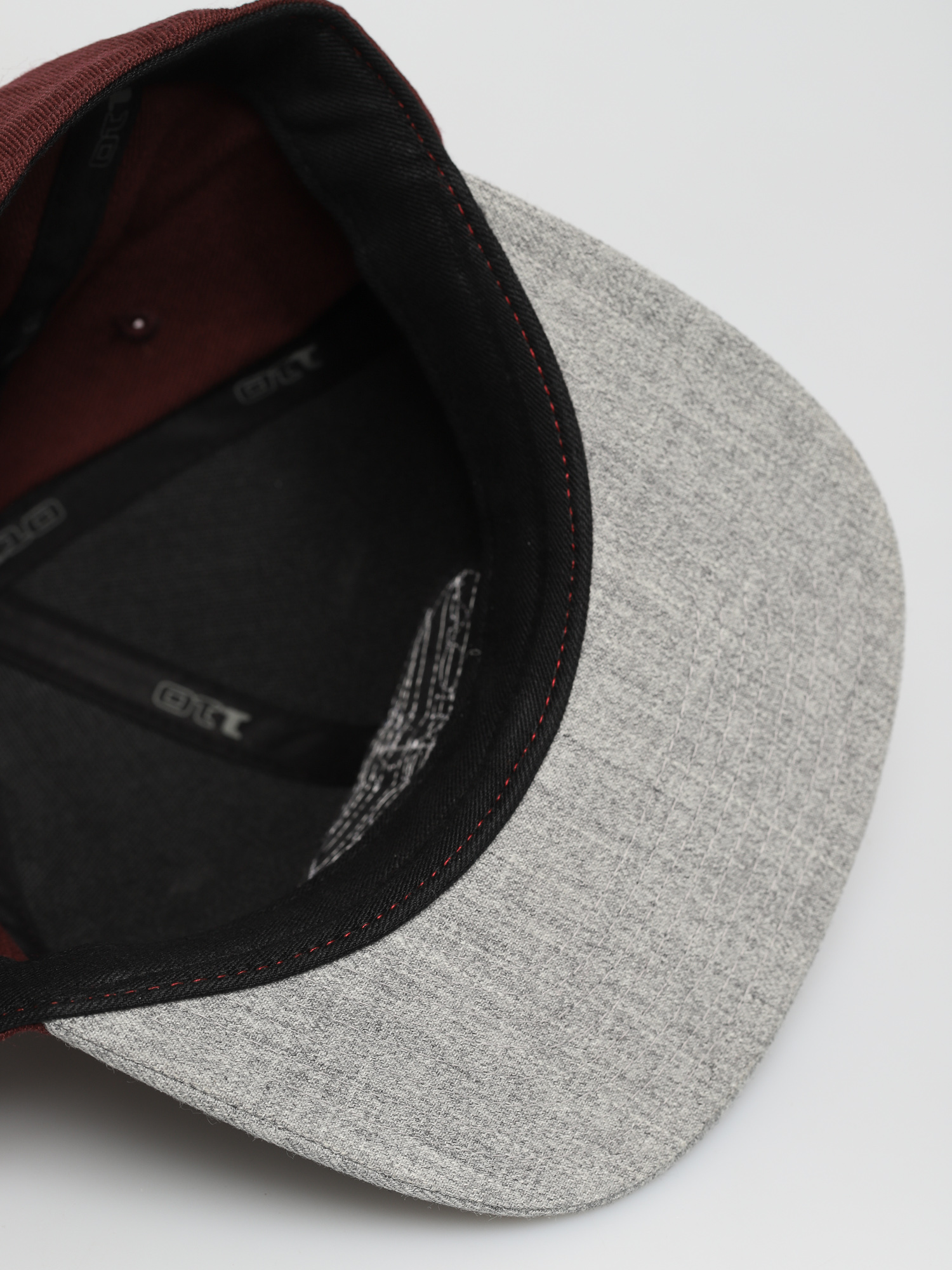 Czapka z daszkiem Volcom Liberated 110 ZD (port)