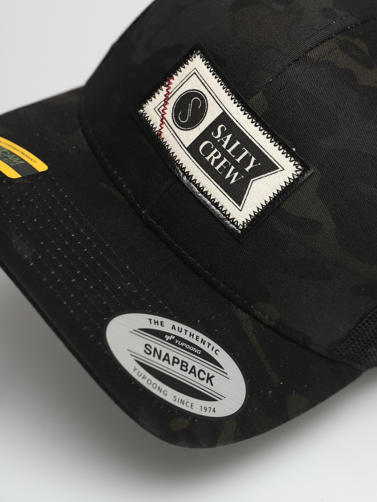 Czapka z daszkiem Salty Crew Topstitch Retro Trucker ZD (multicam black)