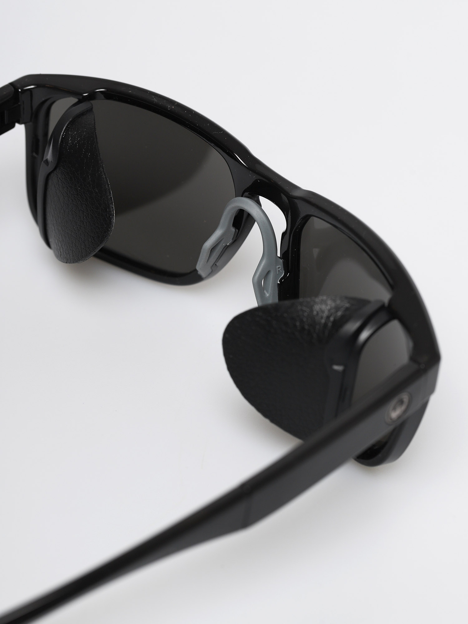 Okulary przeciwsłoneczne Dragon Latitude (black/ll super strong silver i)
