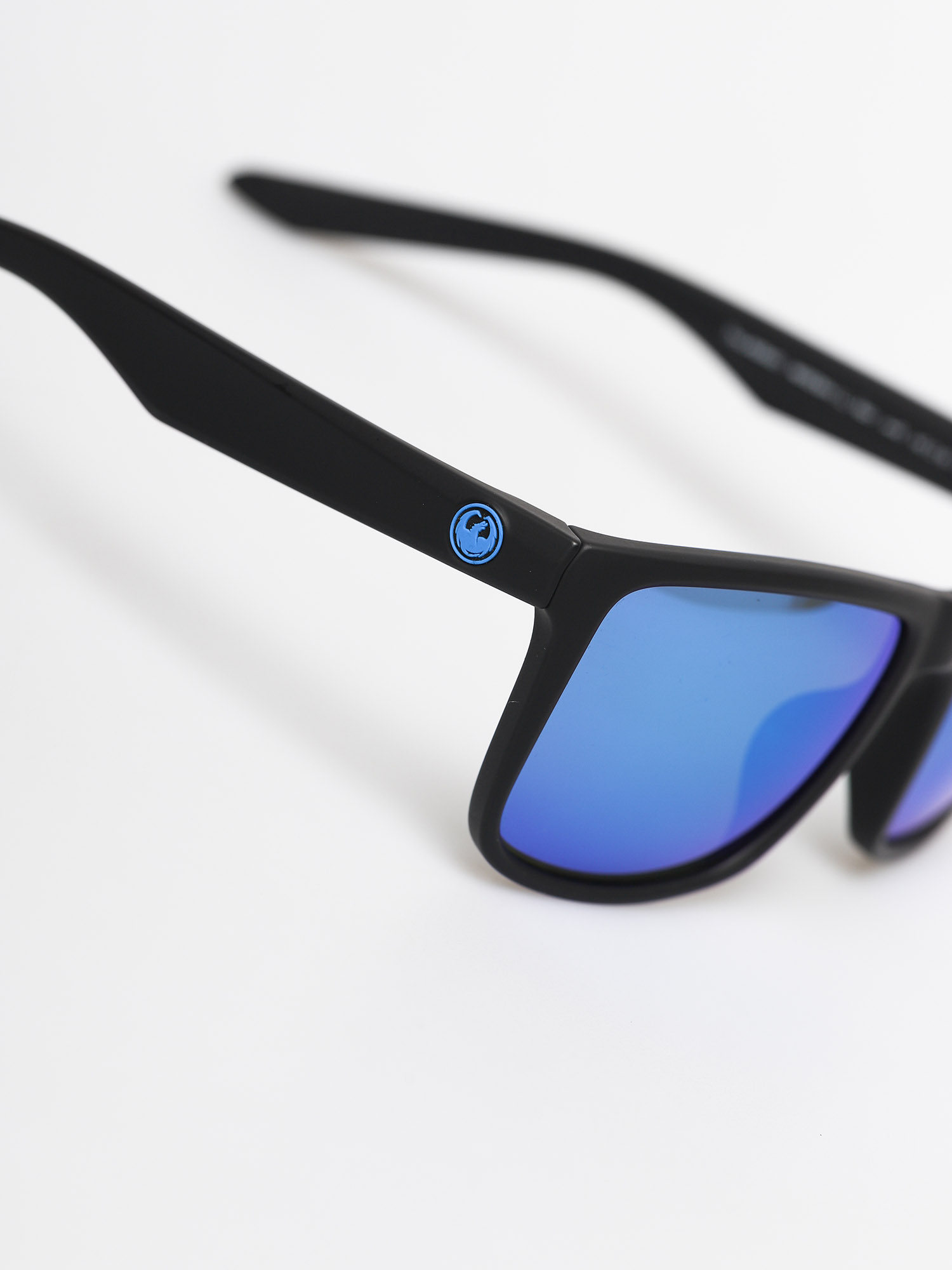 Okulary przeciwsłoneczne Dragon Meridien (h2o matte blk/ll blu ion p)