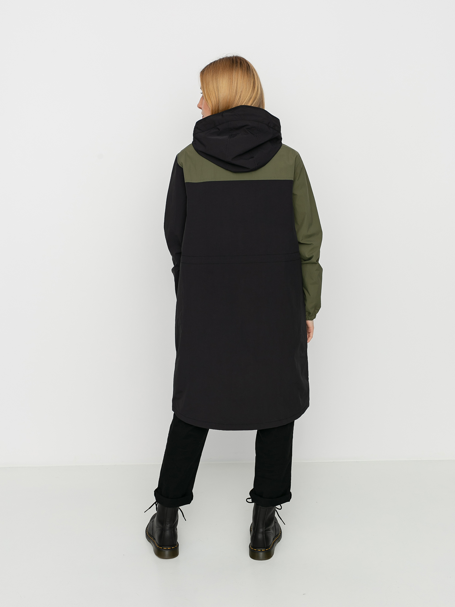 Kurtka Vans 66 Supply Long Anorak Mte Wmn (black)