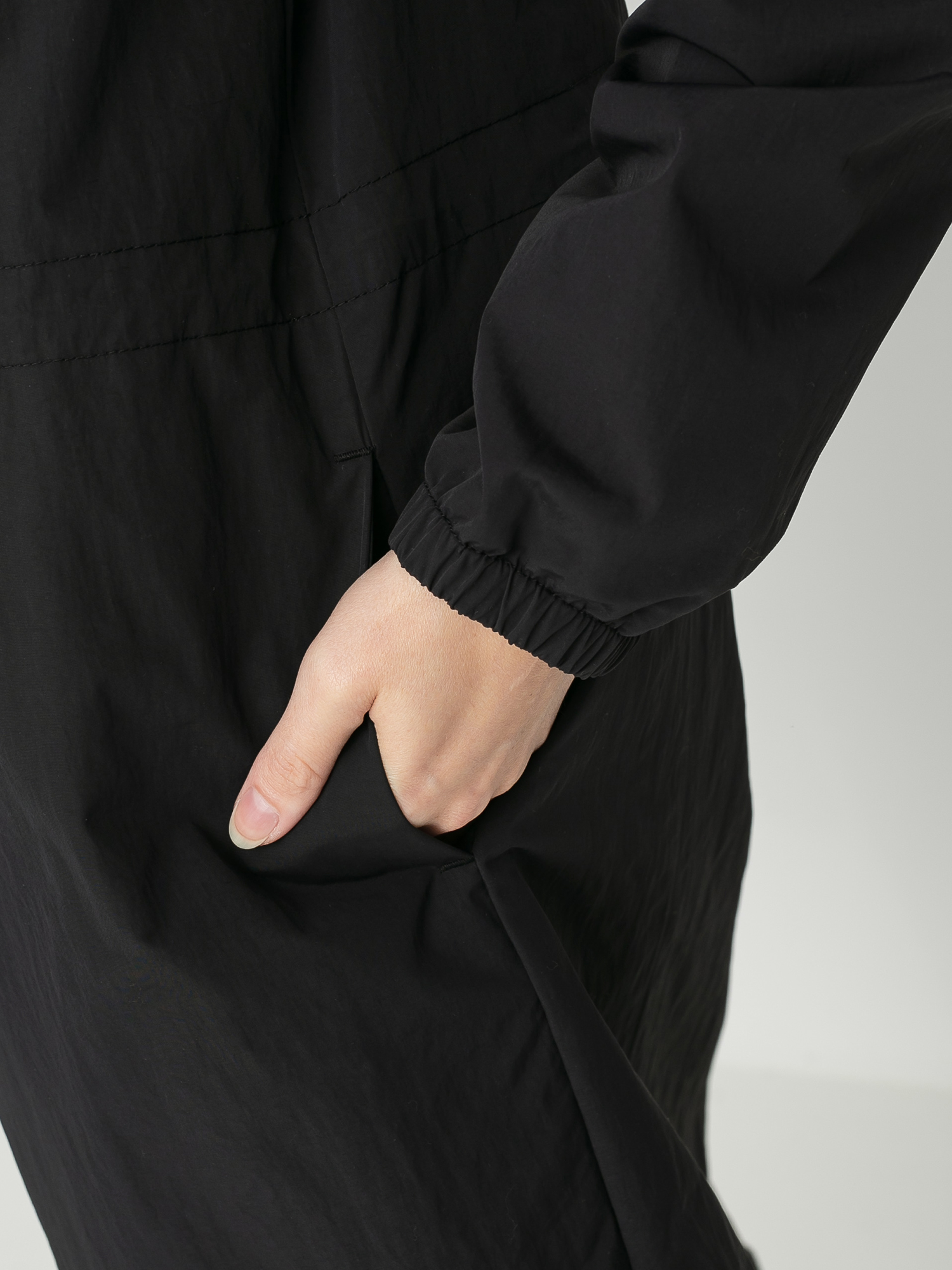 Kurtka Vans 66 Supply Long Anorak Mte Wmn (black)