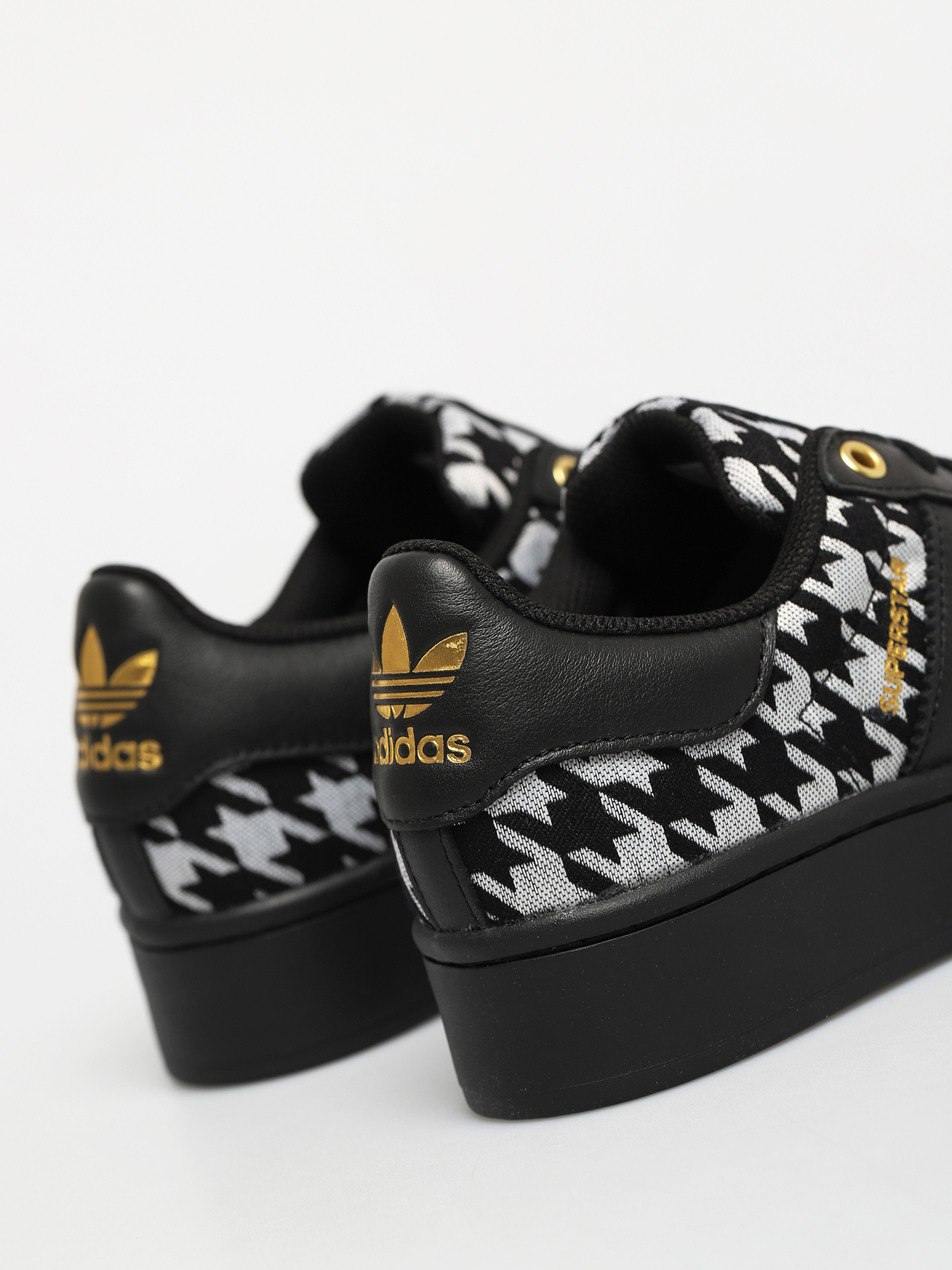 Buty adidas Originals Superstar Bold Wmn (cblack/cblack/ftwwht)