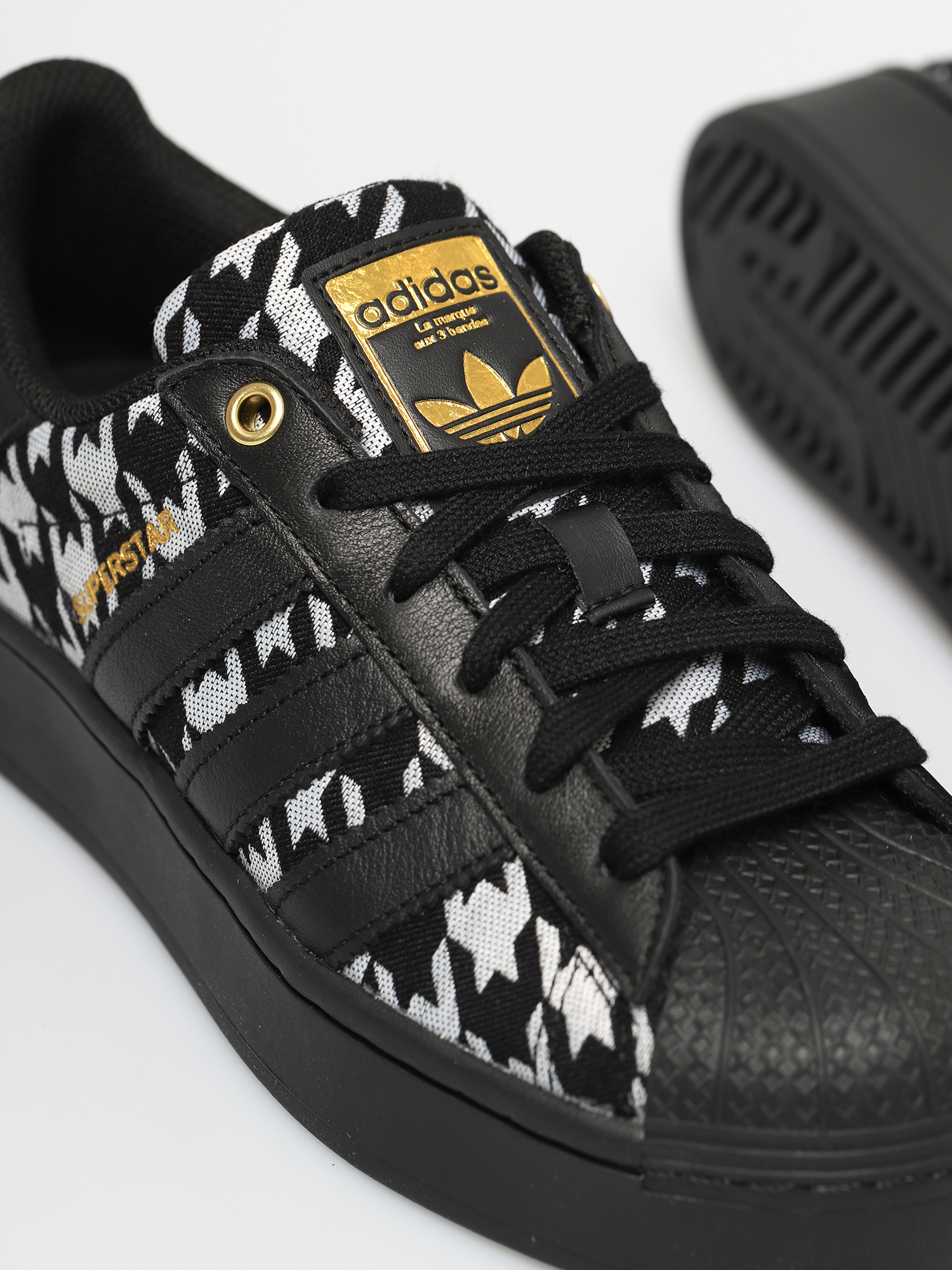 Buty adidas Originals Superstar Bold Wmn (cblack/cblack/ftwwht)