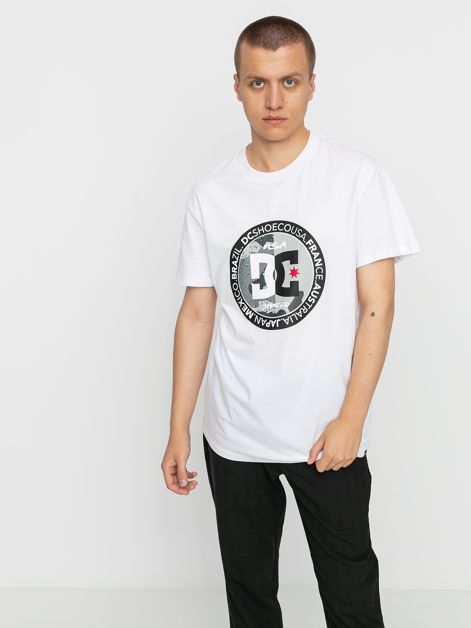 T-shirt DC Divide And Conquer (white)