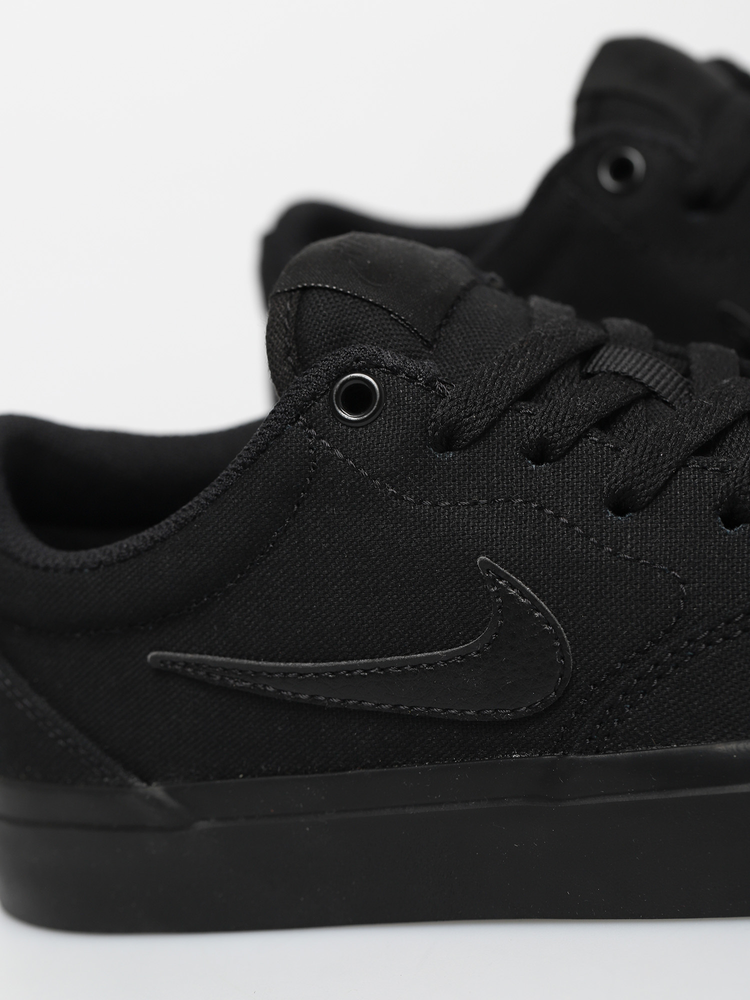 Buty Nike SB Charge Canvas (black/black-black)
