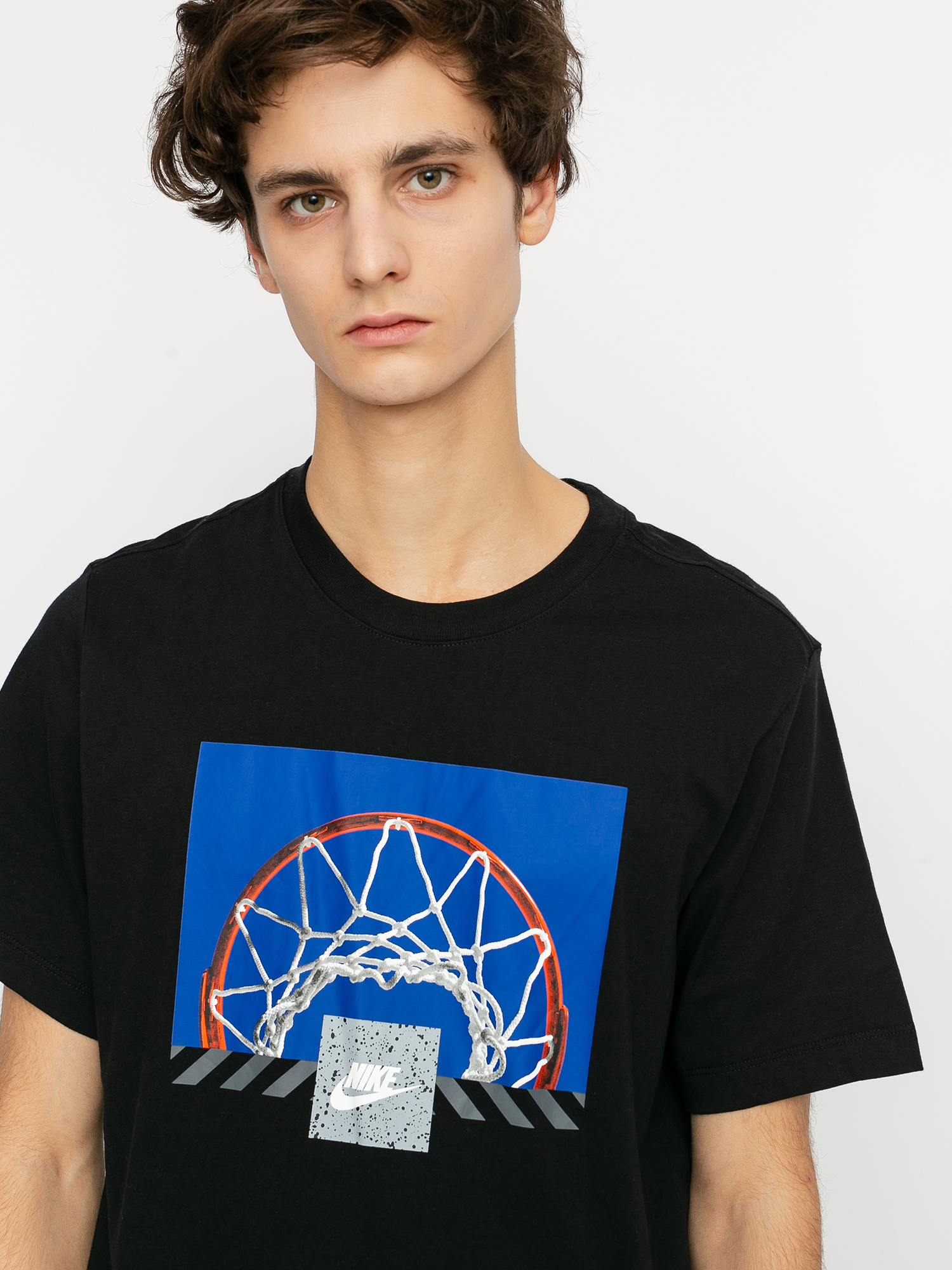T-shirt Nike Sportswear Basket (black)