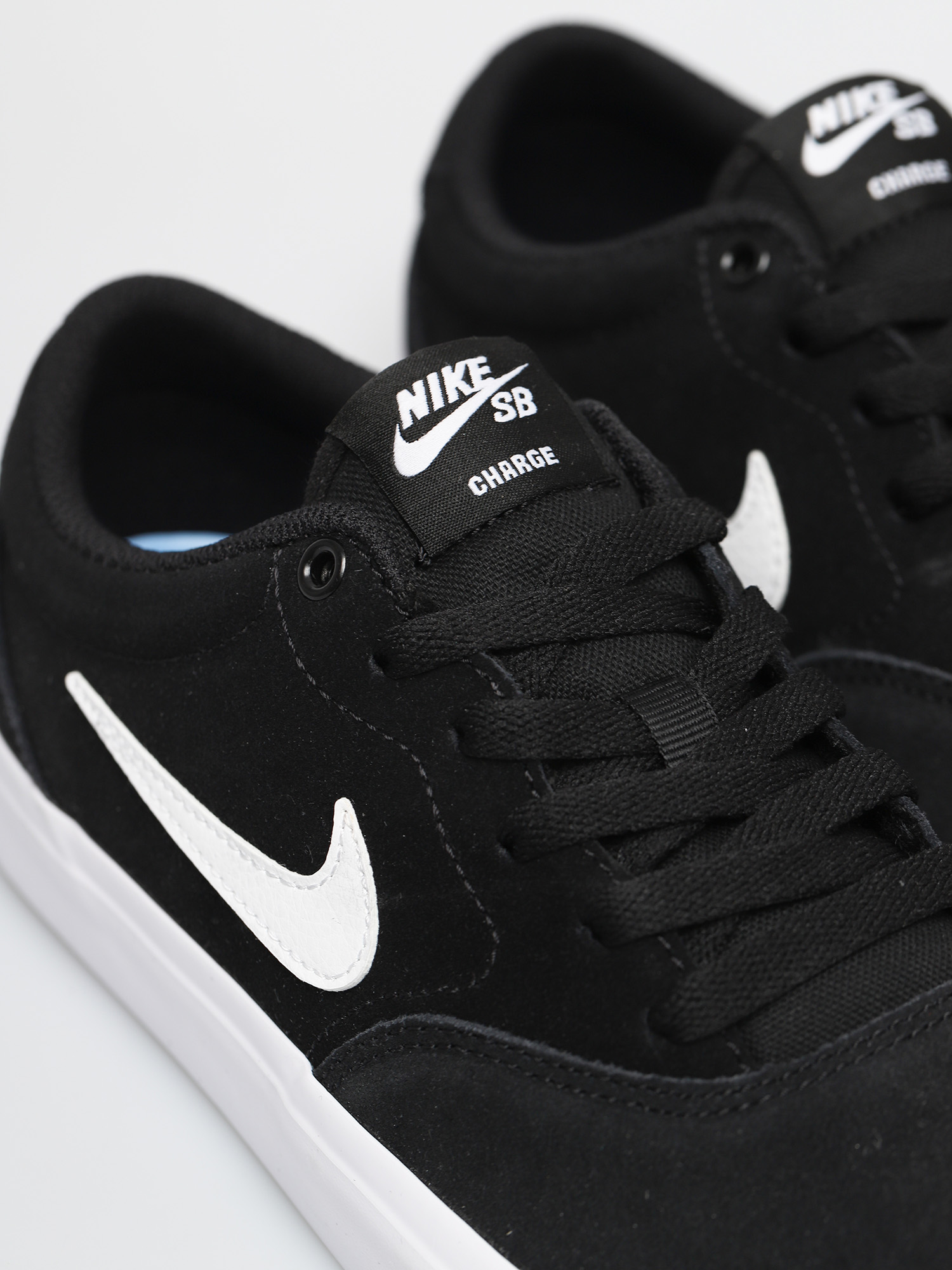 Buty Nike SB Charge Suede (black/white/black)