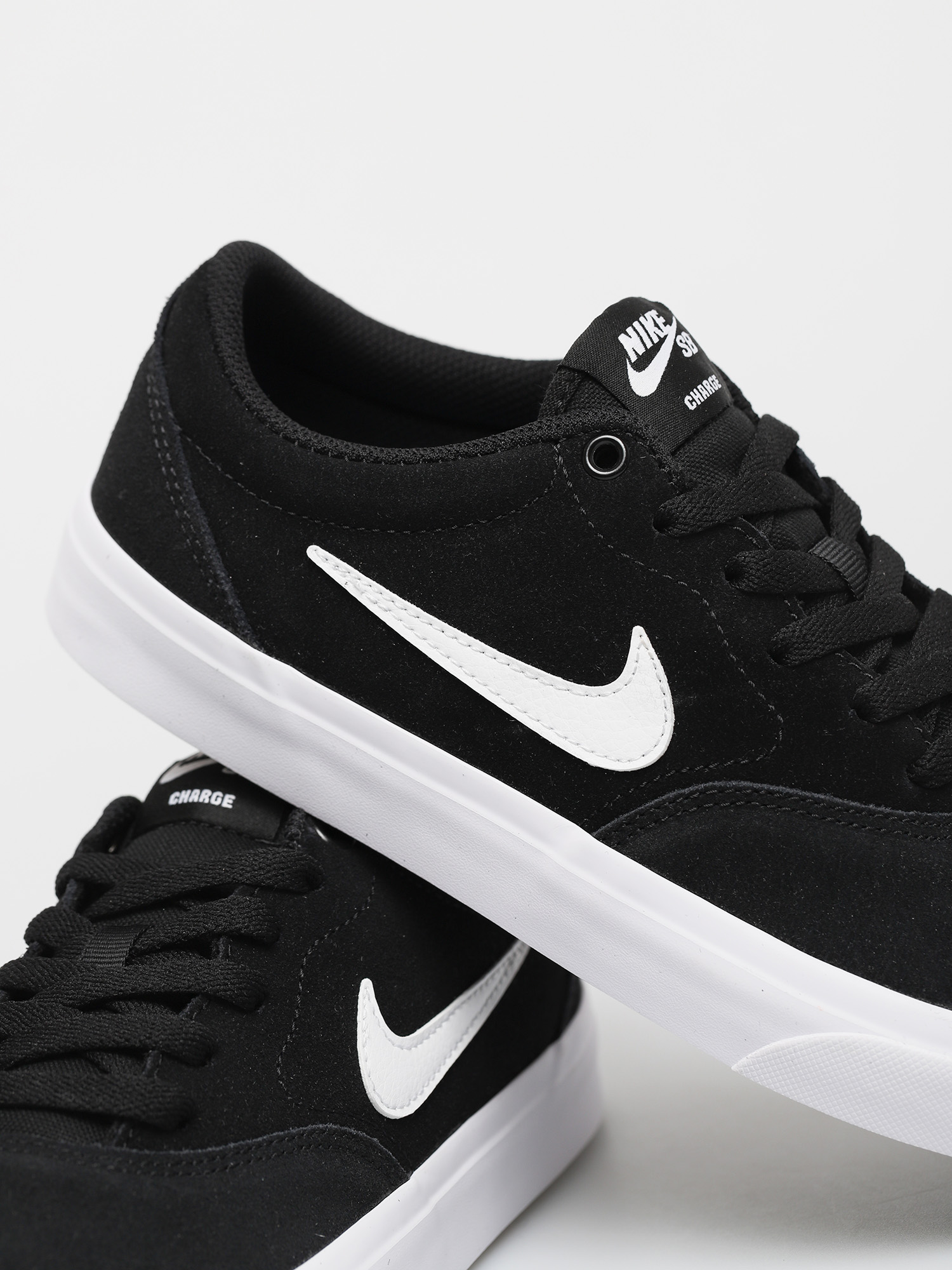 Buty Nike SB Charge Suede (black/white/black)