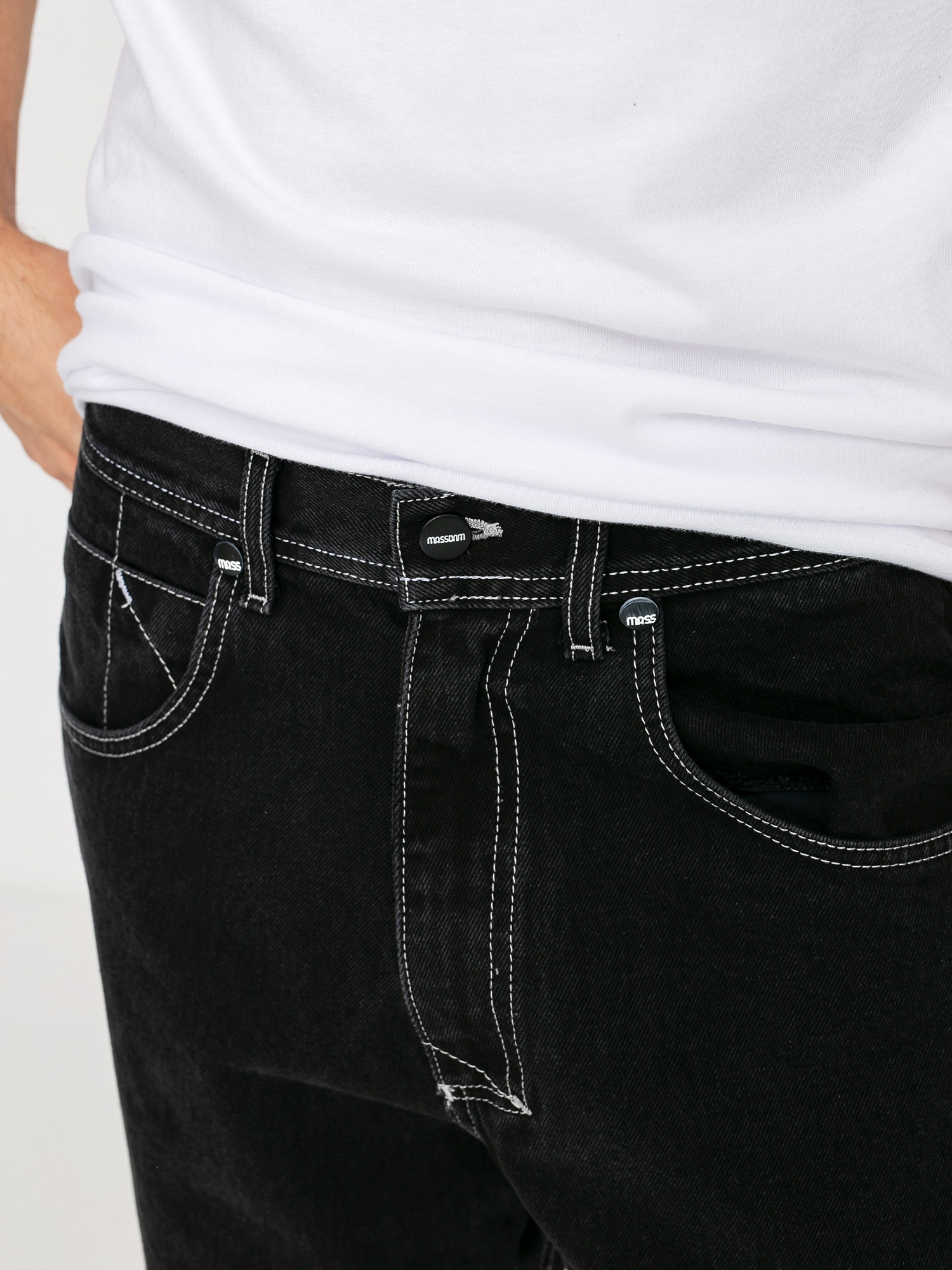 Spodnie MassDnm Craft Jeans Baggy Fit (black rinse)