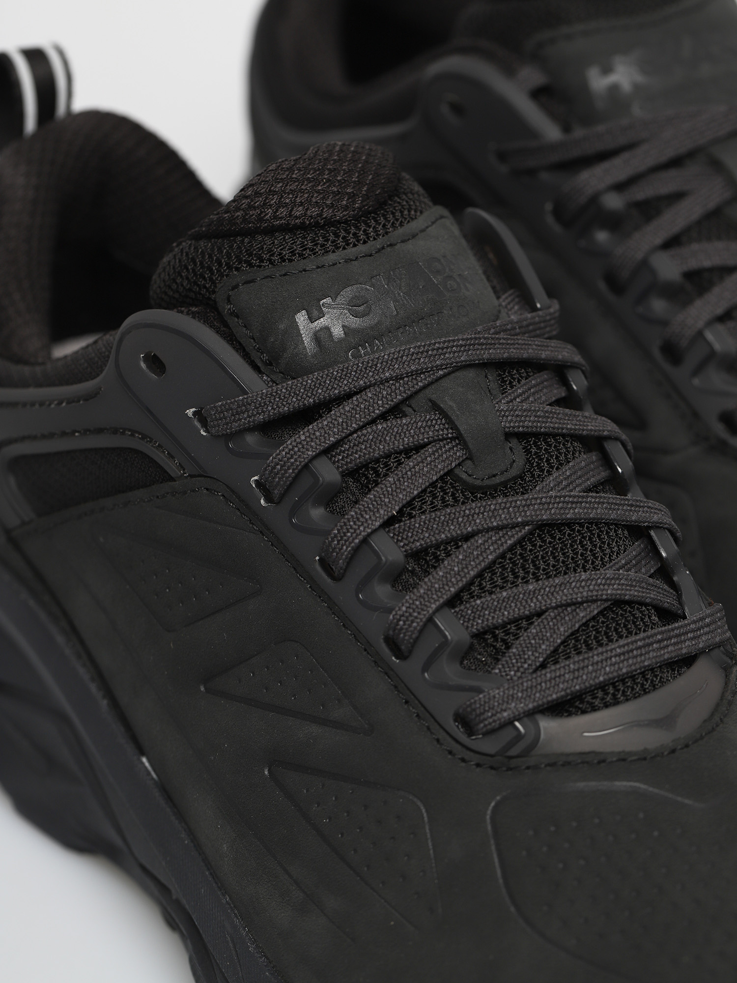 Buty Hoka One One Challenger Low Gore Tex (black)