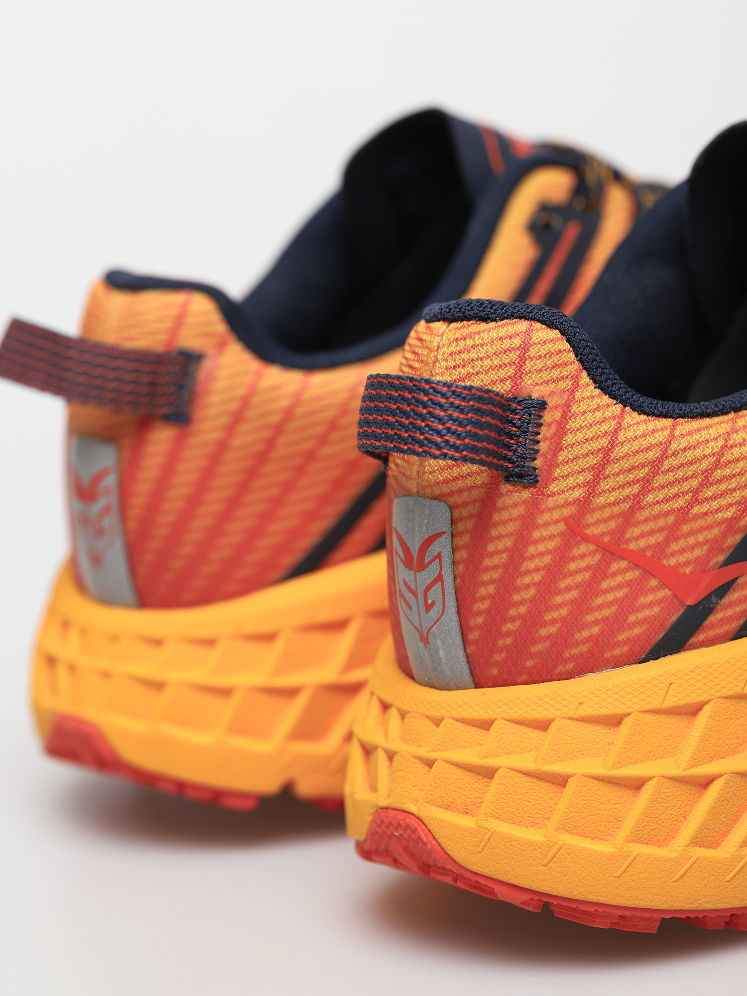 Buty Hoka One One Speedgoat 4 (gold fusion/black iris)