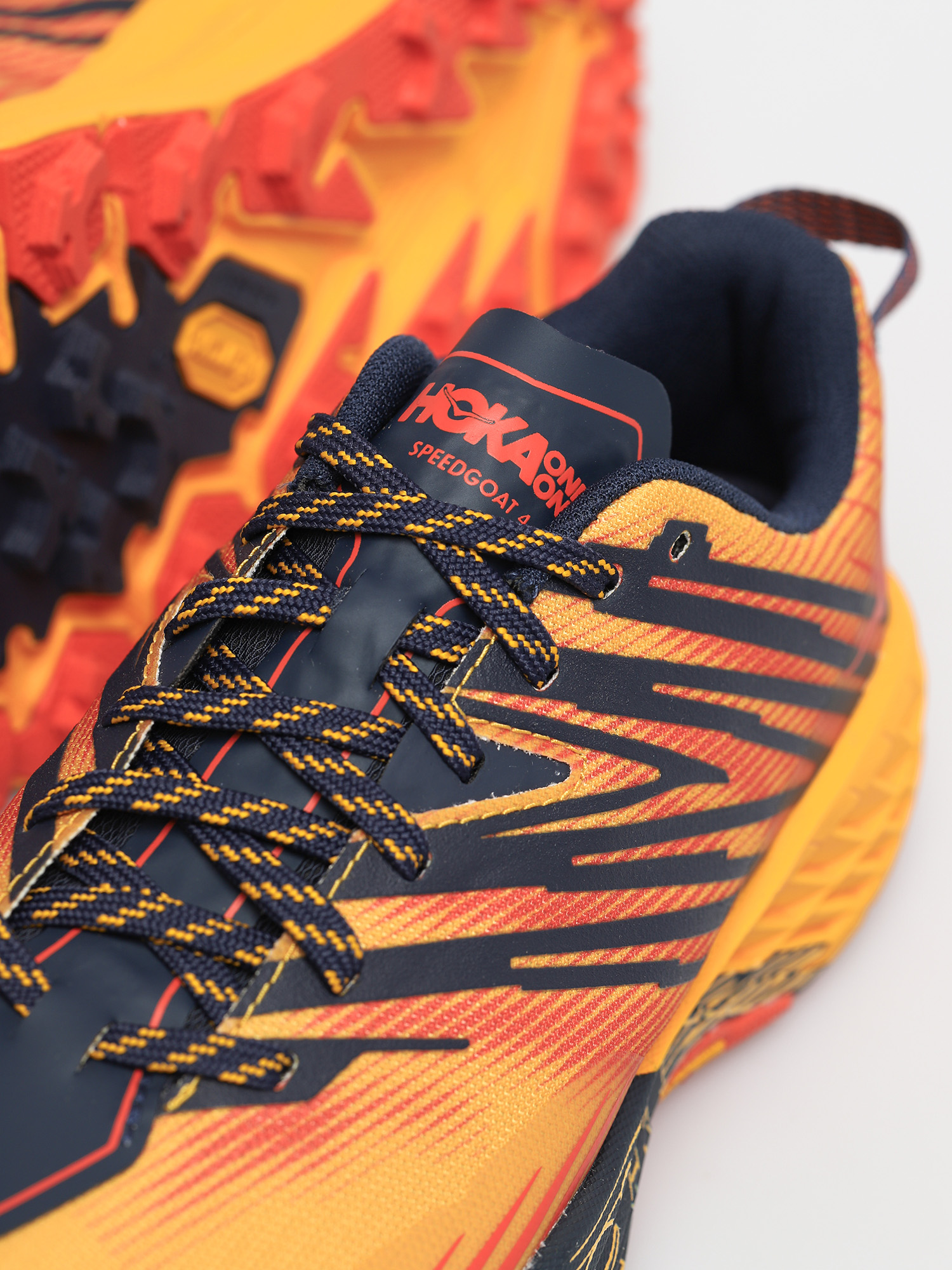 Buty Hoka One One Speedgoat 4 (gold fusion/black iris)