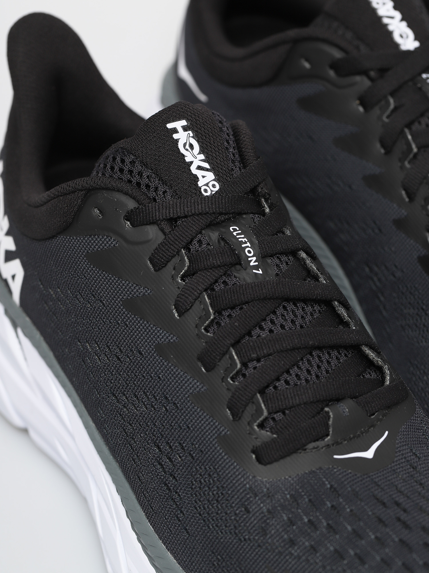 Buty Hoka One One Clifton 7 (black/white)