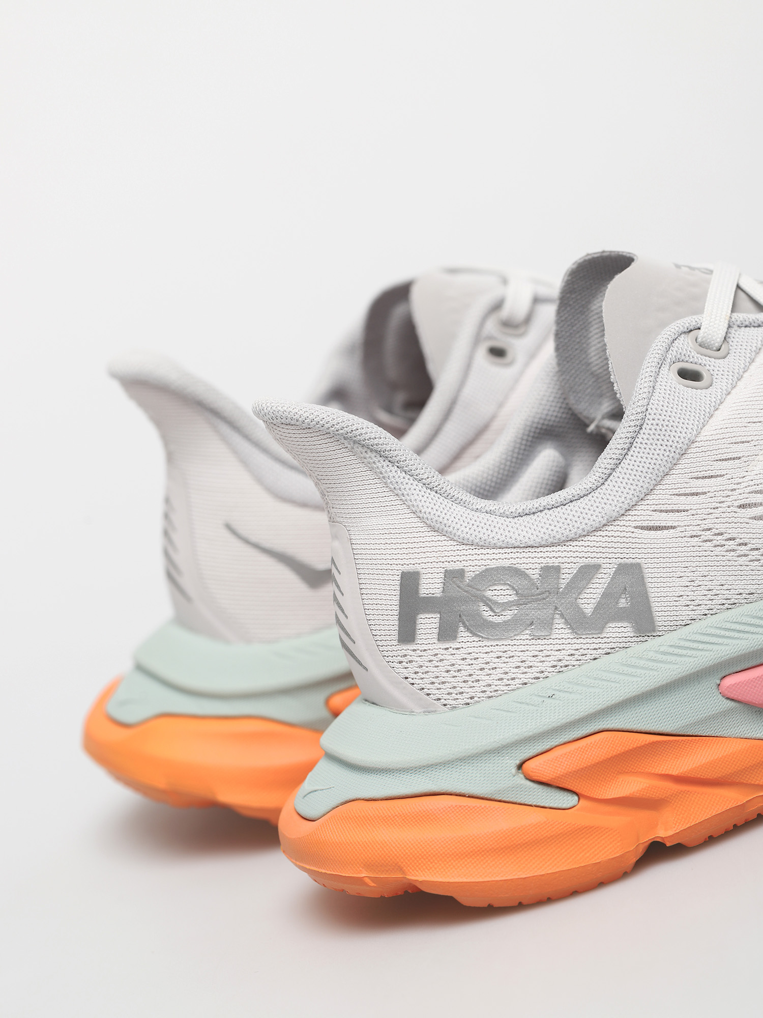 Buty Hoka One One Clifton Edge Wmn (nimbus cloud/rock)