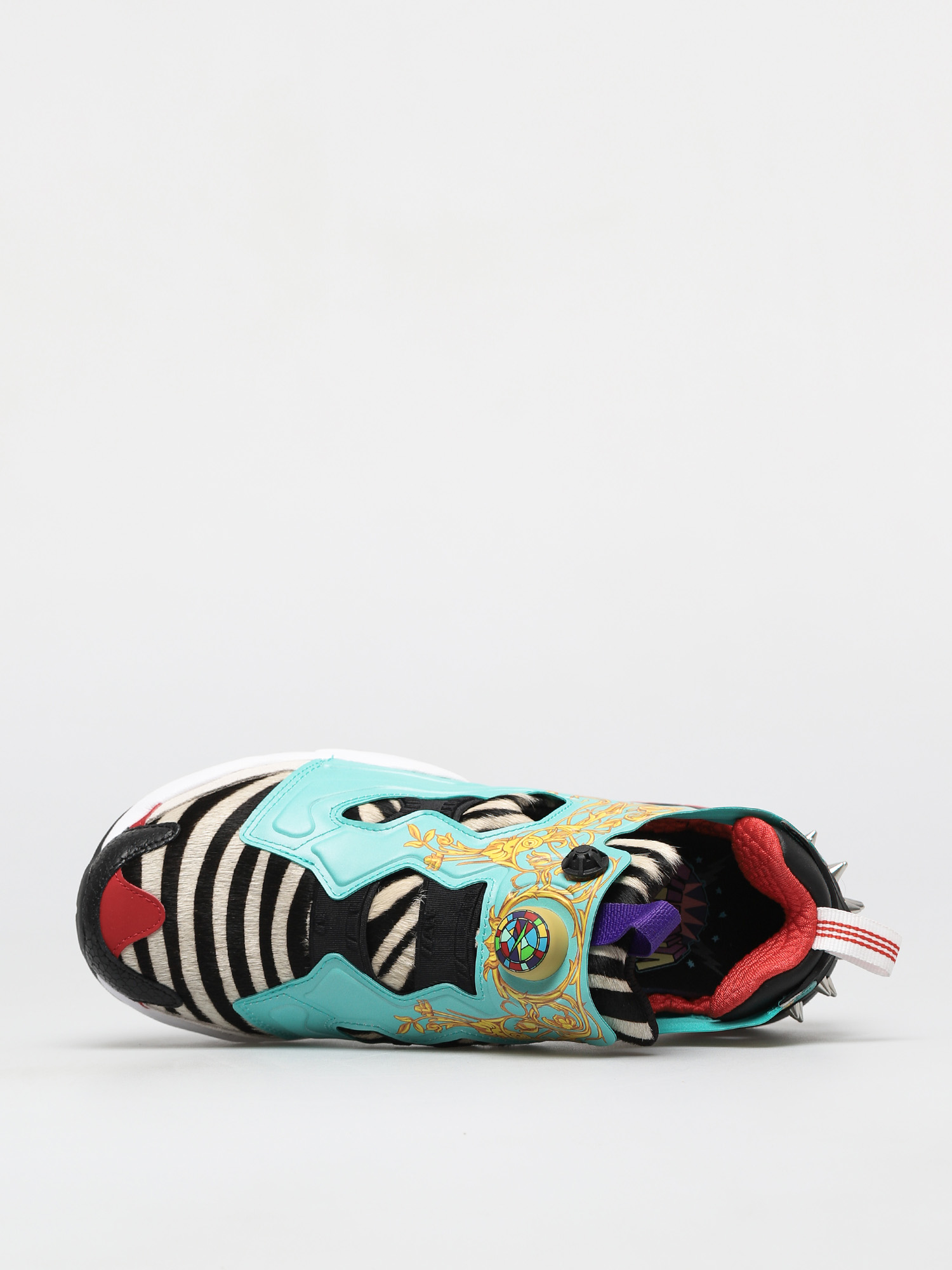 Buty Reebok Minion Instapump Fury (black/white/silvmt)