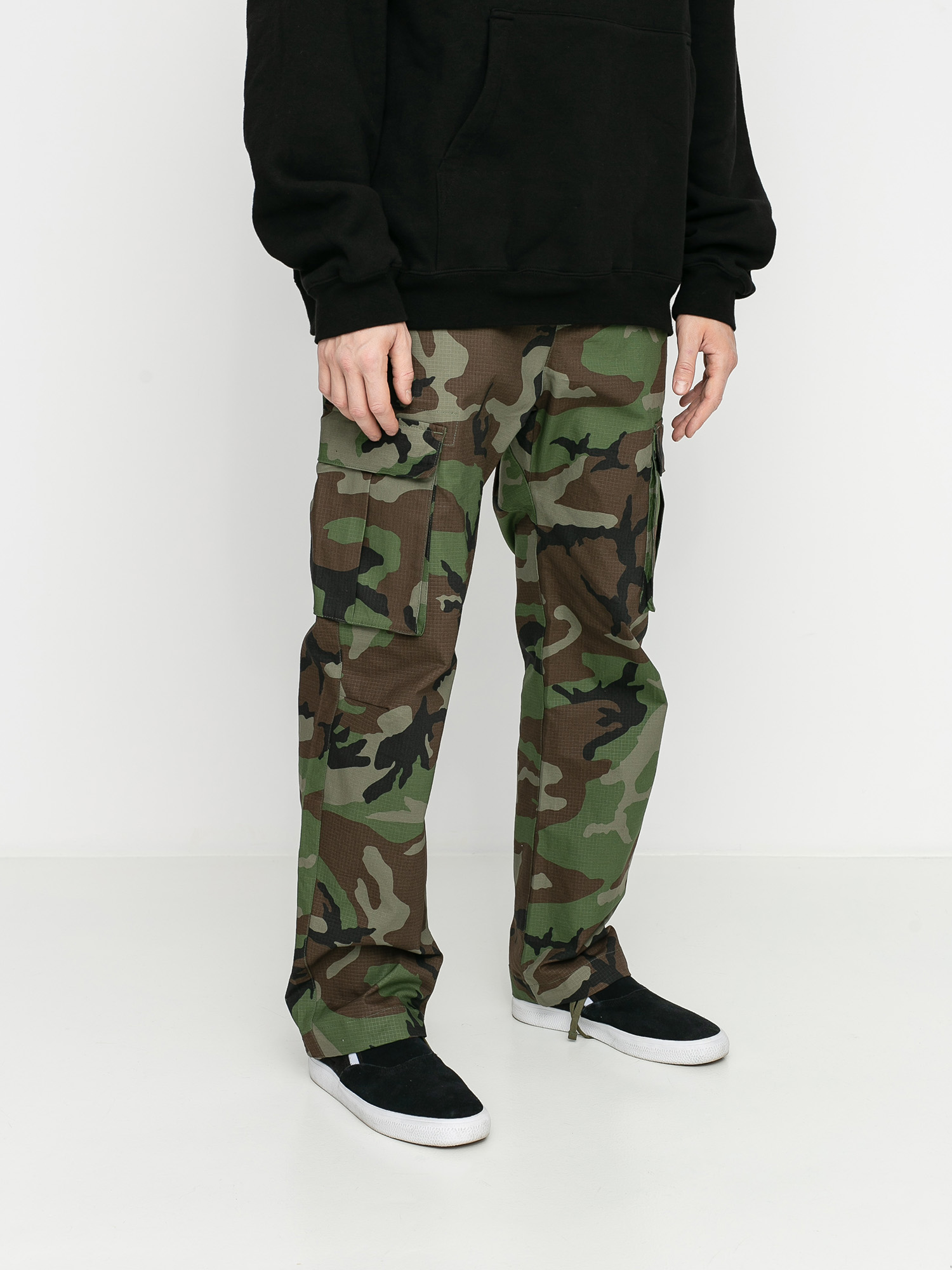 Spodnie Nike SB Flex Ftm (medium olive)