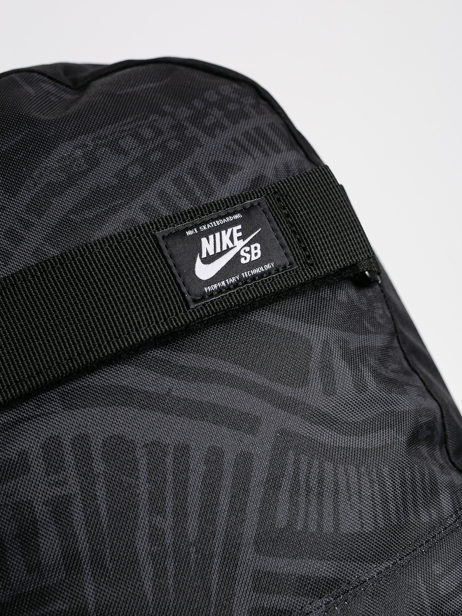 Plecak Nike SB Courthouse (black/black/white)