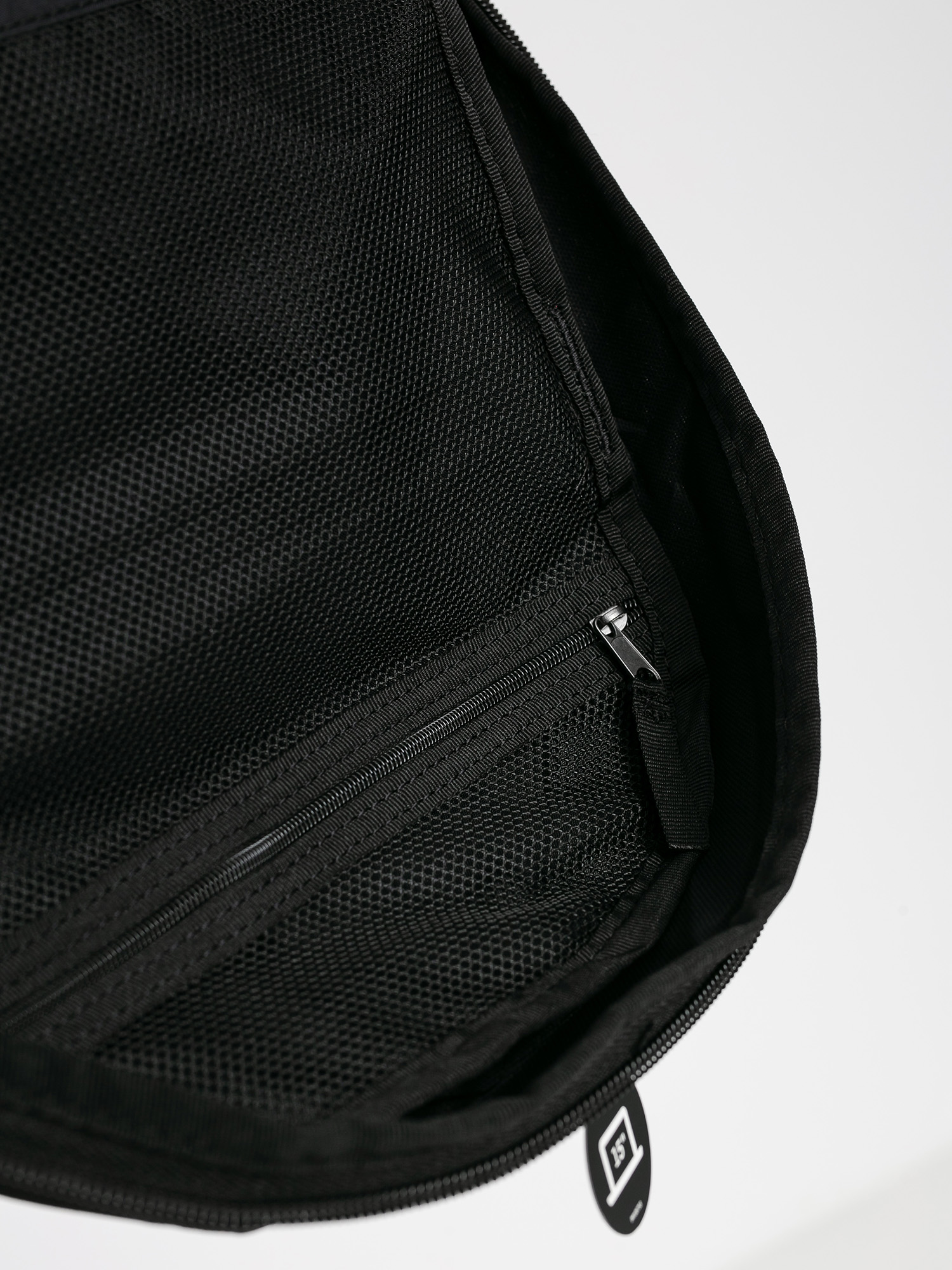 Plecak Nike SB Courthouse (black/black/white)