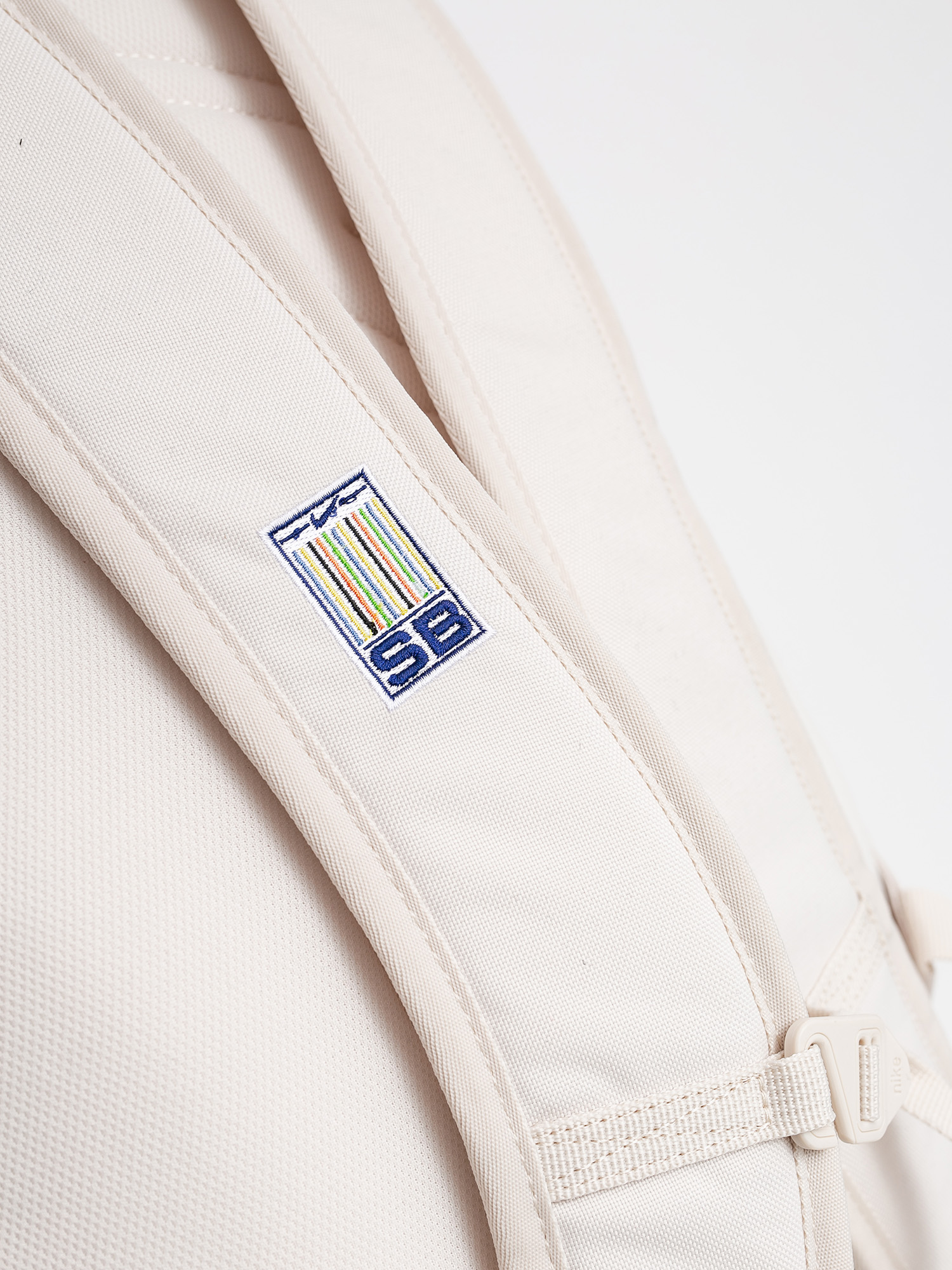 Plecak Nike SB Icon (lt orewood brn/lt orewood brn/white)