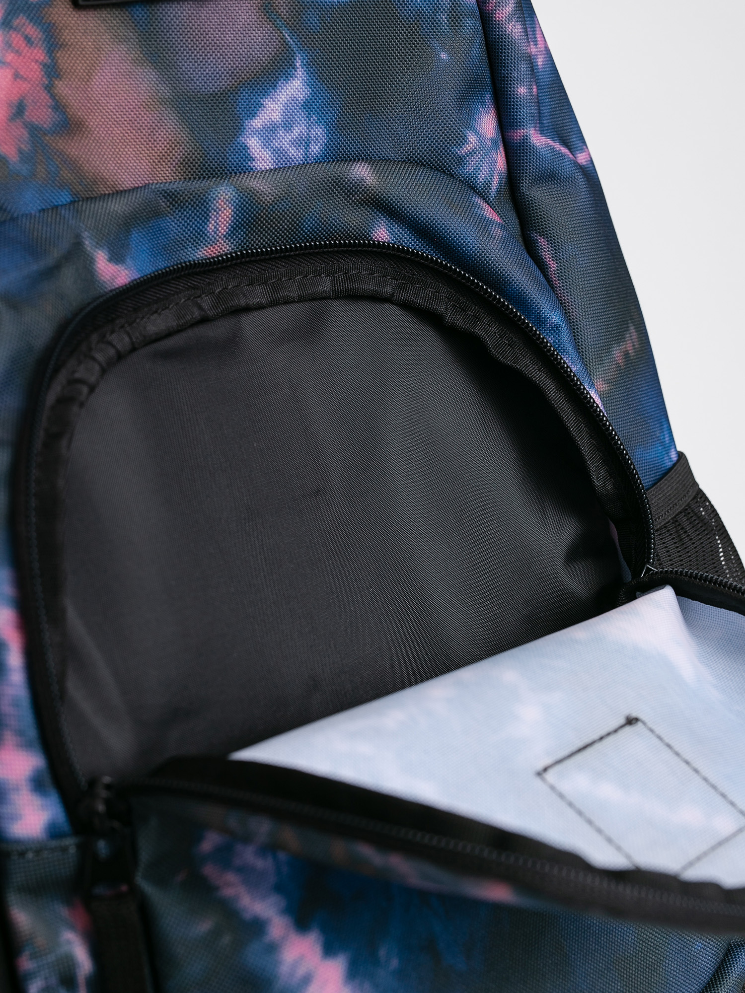 Plecak RVCA Estate III (black purple)