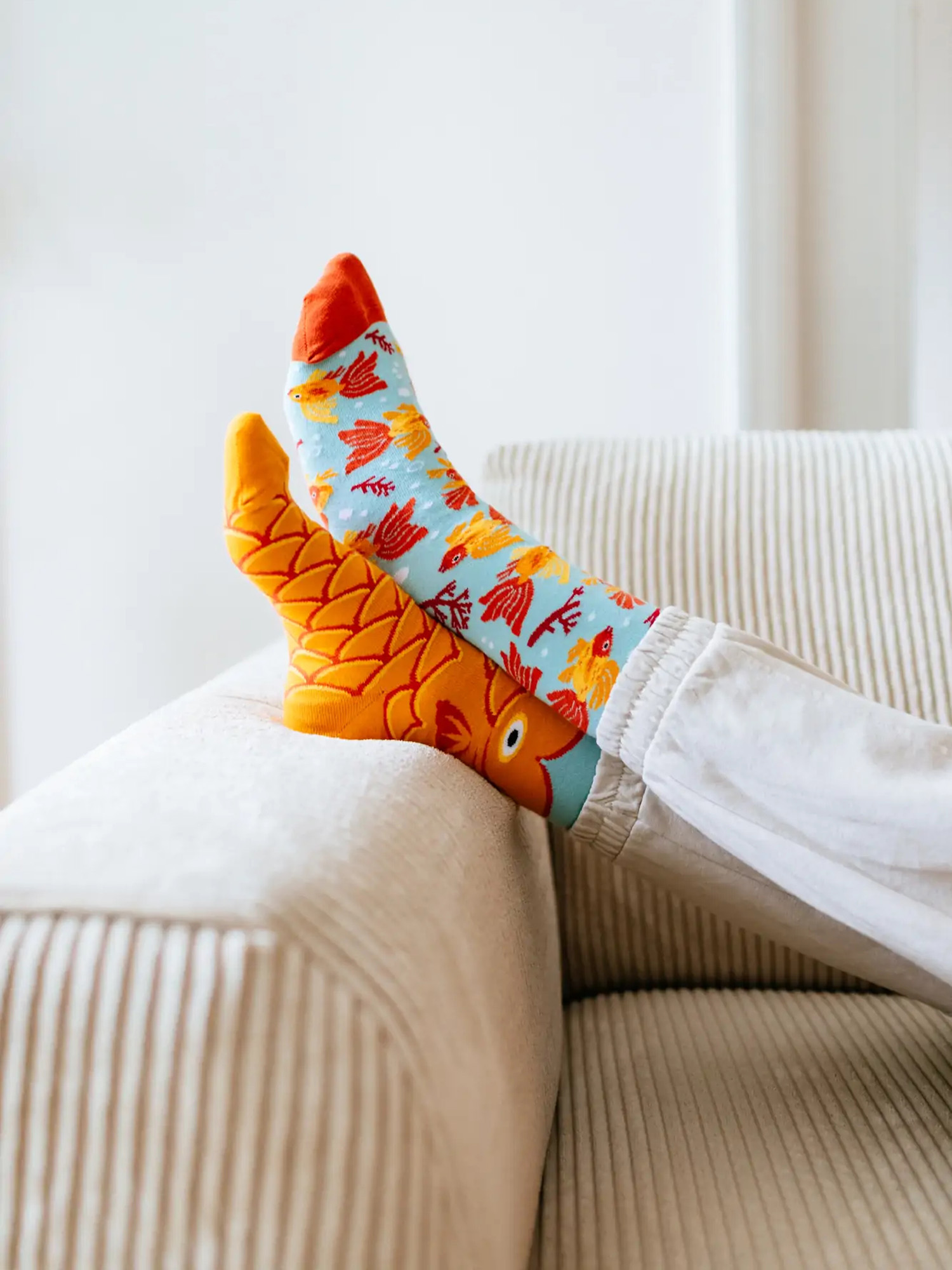 Skarpetki Many Mornings The Wish Fish (light blue/gold)