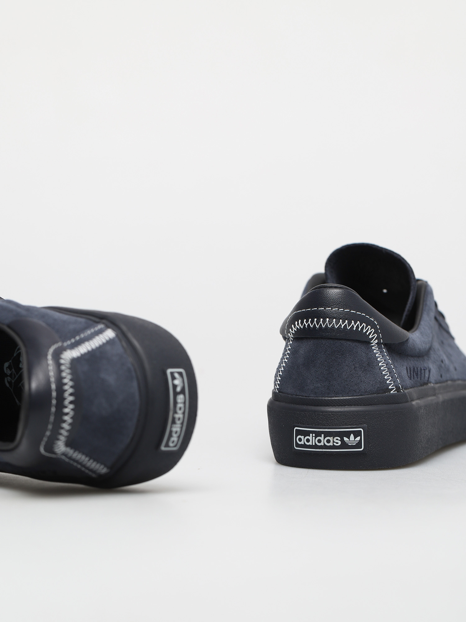 Buty adidas Coronado X Unity (legink/legink/skytin)