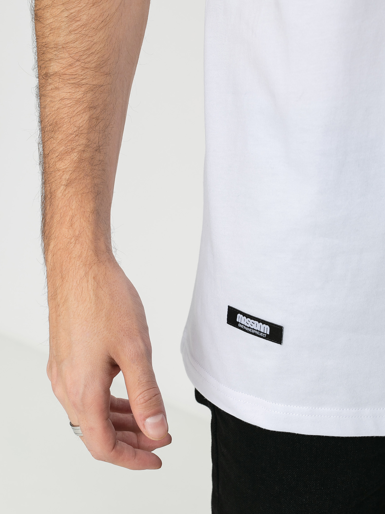 T-shirt MassDnm Shock (white)