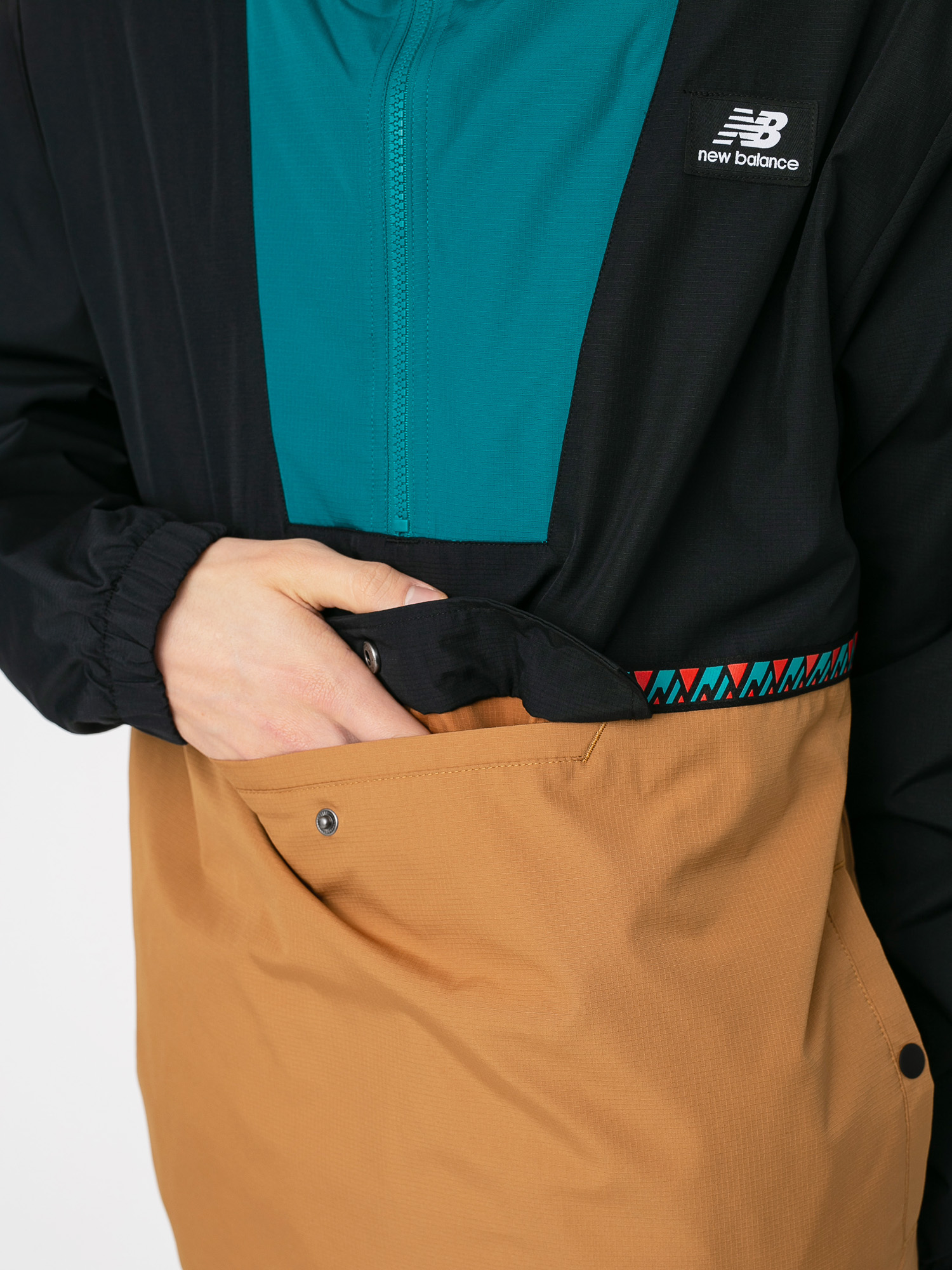 Kurtka New Balance Terrain Anorak (brown)