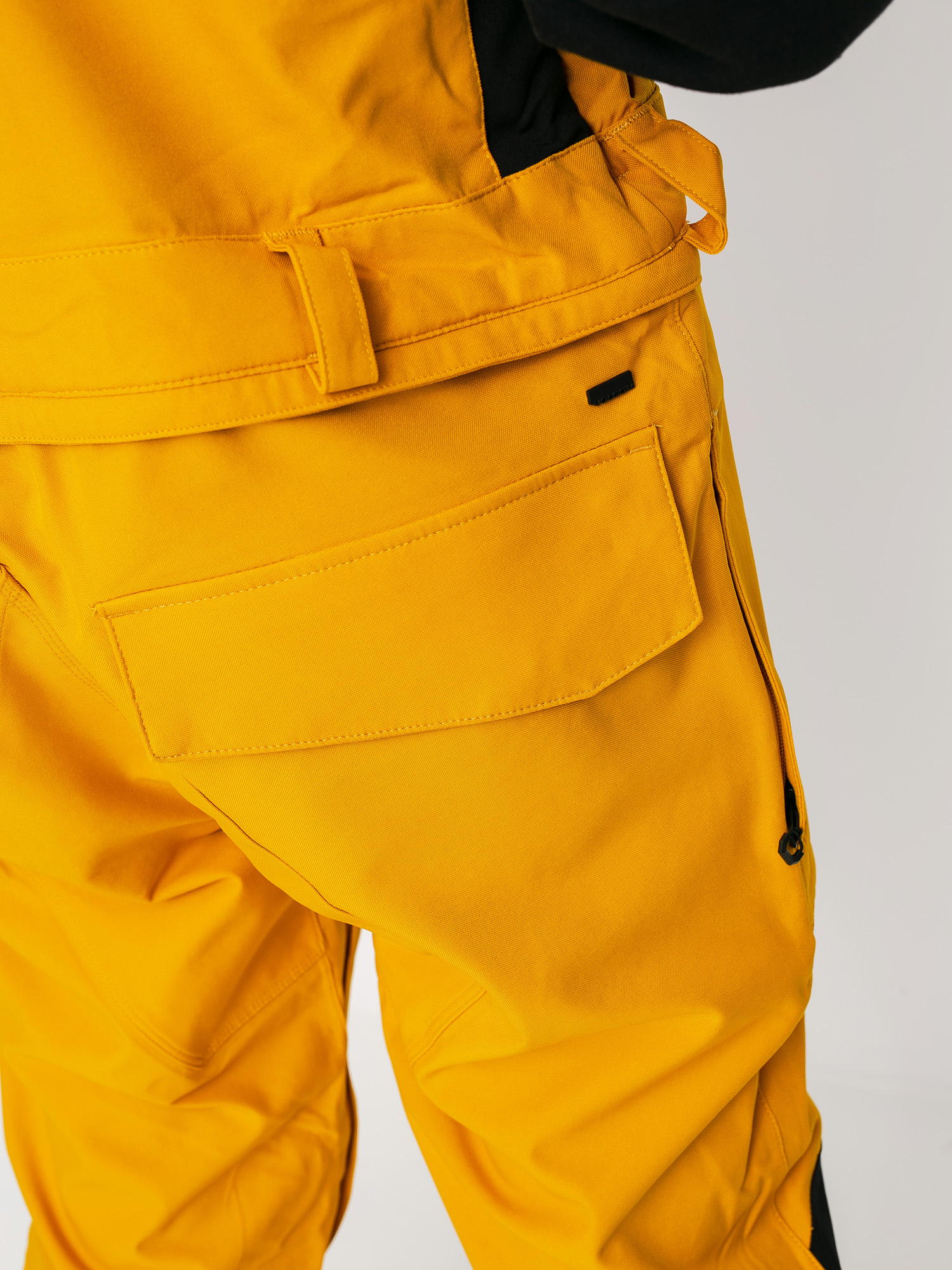 Męskie Spodnie snowboardowe Volcom Roan Bib Overall (resin gold)