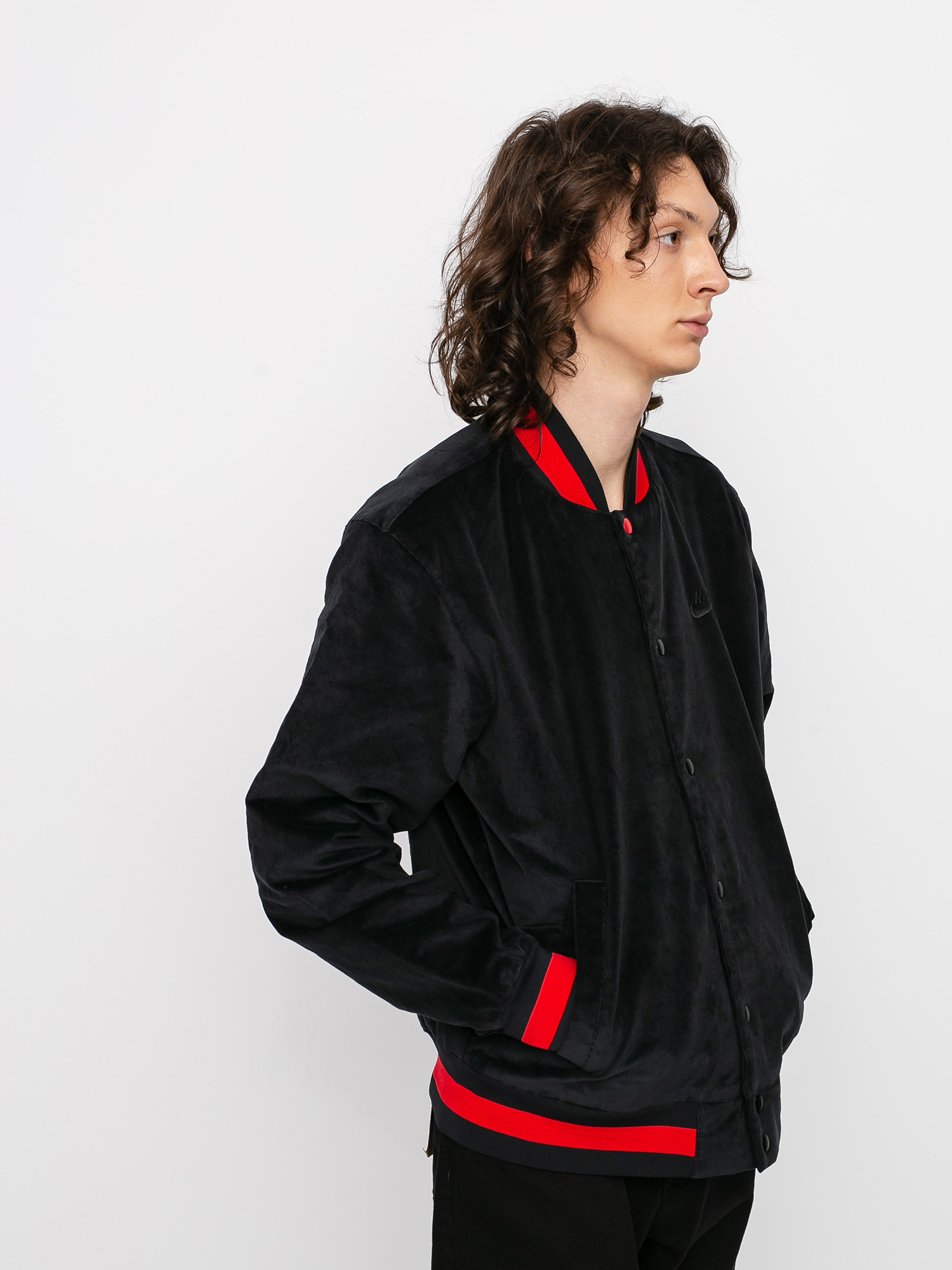 Kurtka Nike SB Corduroy Bomber (black/black/university red/black)
