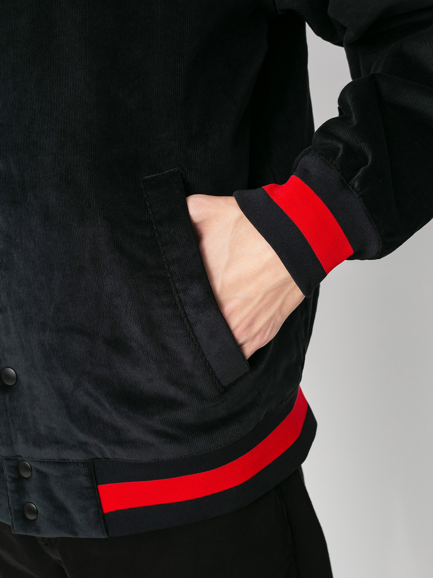 Kurtka Nike SB Corduroy Bomber (black/black/university red/black)