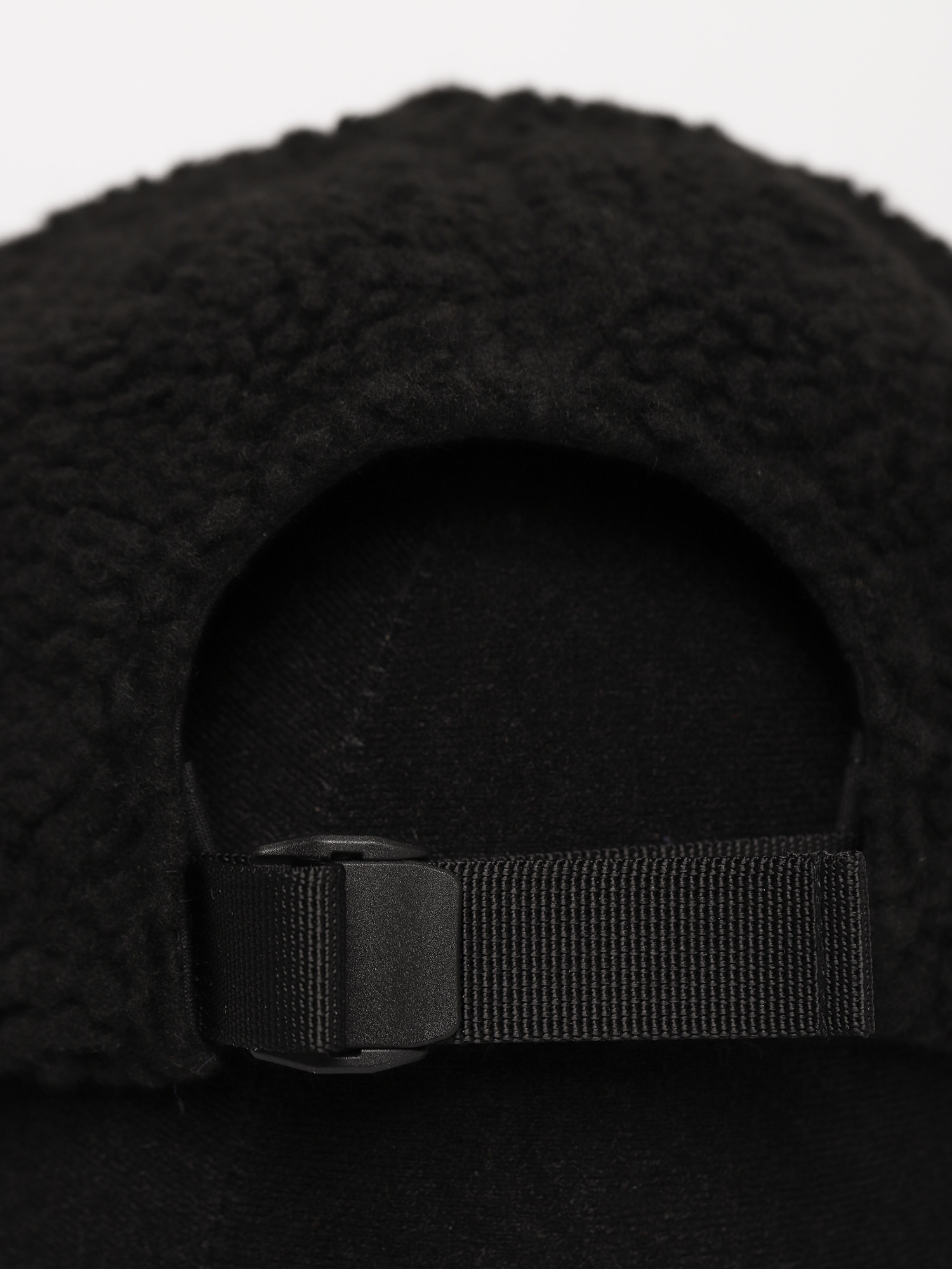 Czapka z daszkiem Stussy Sherpa Fleece Low Pro ZD (black)