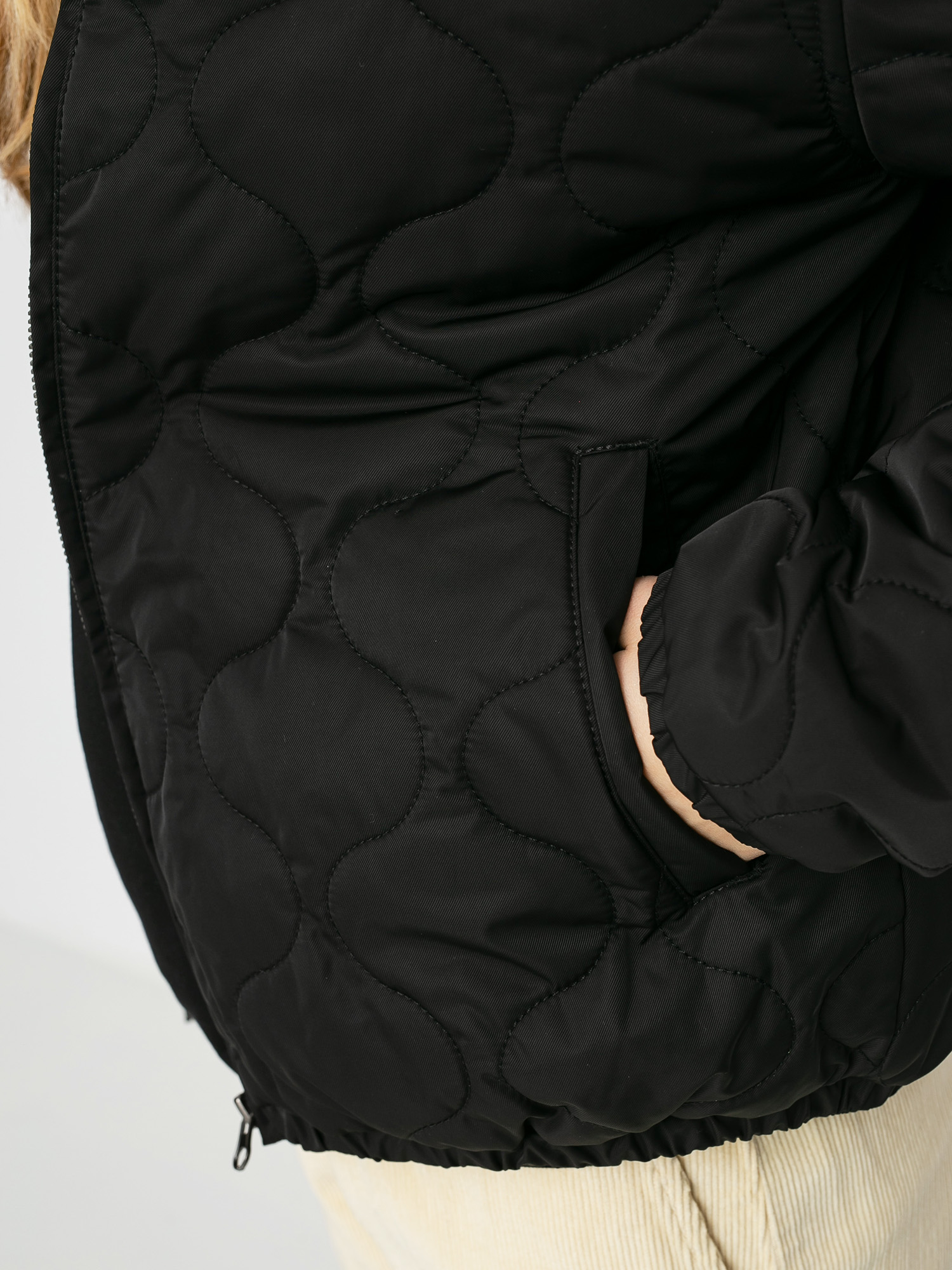 Kurtka Vans Boom Boom Vi Bomber Wmn (black)