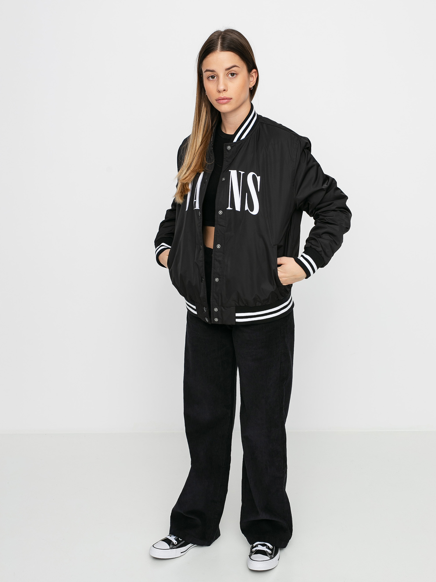 Kurtka Vans Varsity Bomber Wmn (black)