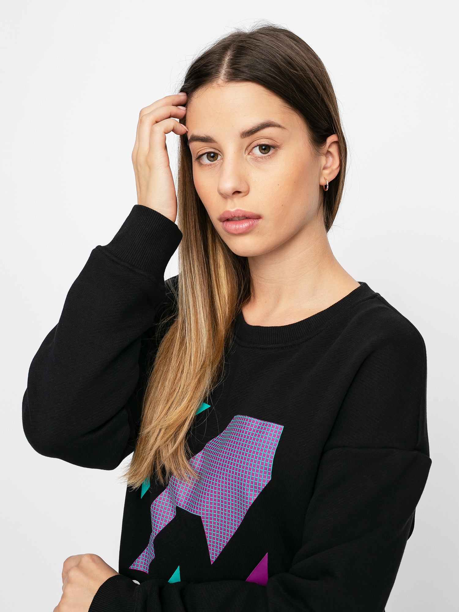 Bluza New Balance Terrain Graphic Crew Wmn (black)