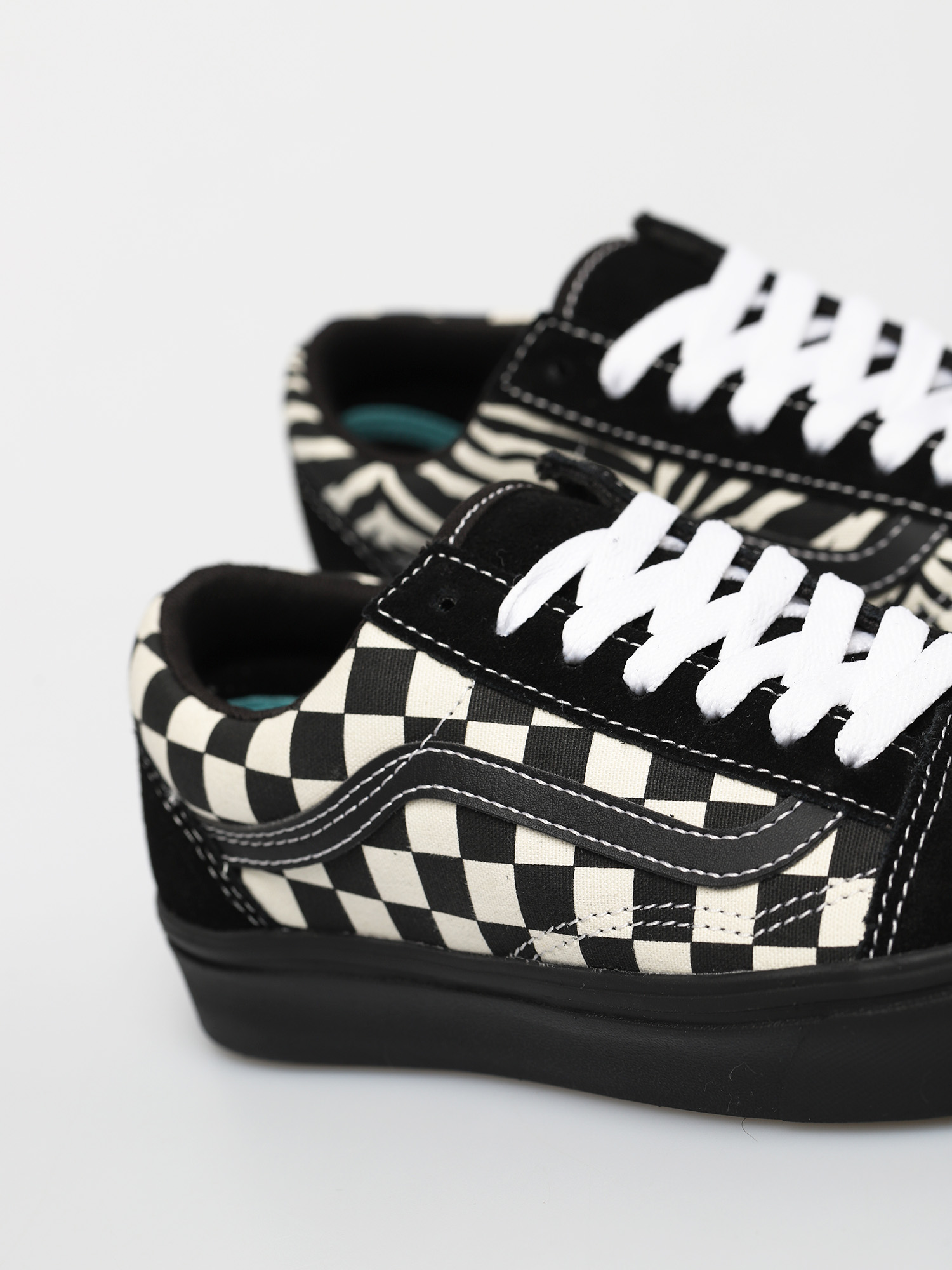 Buty Vans Comfycush Old Skool (mixed media/antque/wht/blk)