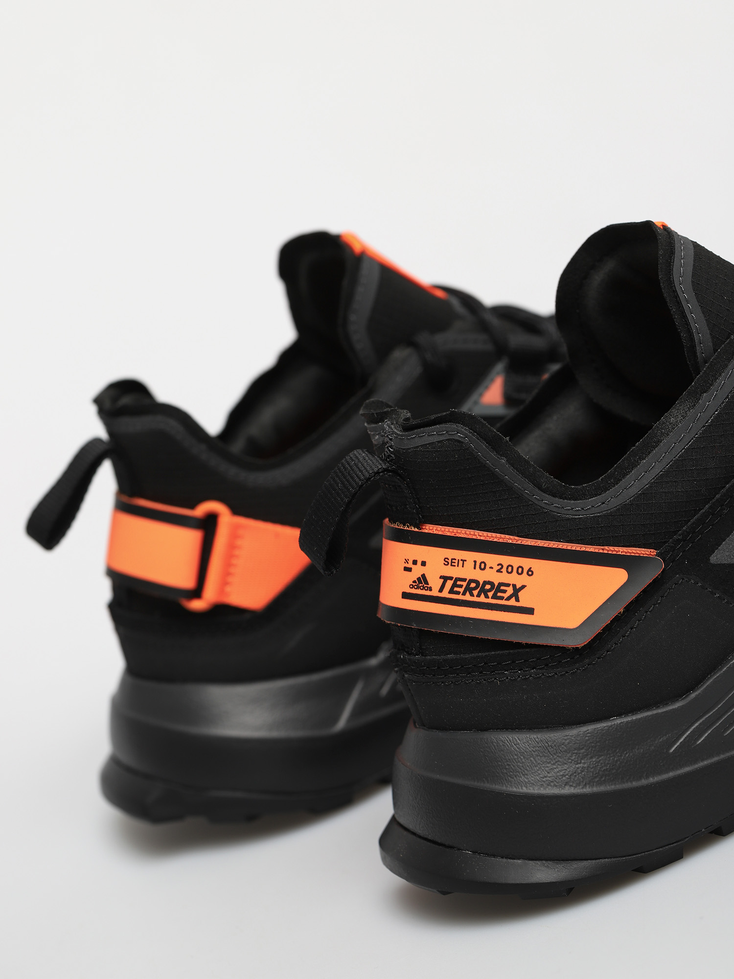 Buty adidas Originals Terrex Hikster (cblack/dgsogr/sigorg)