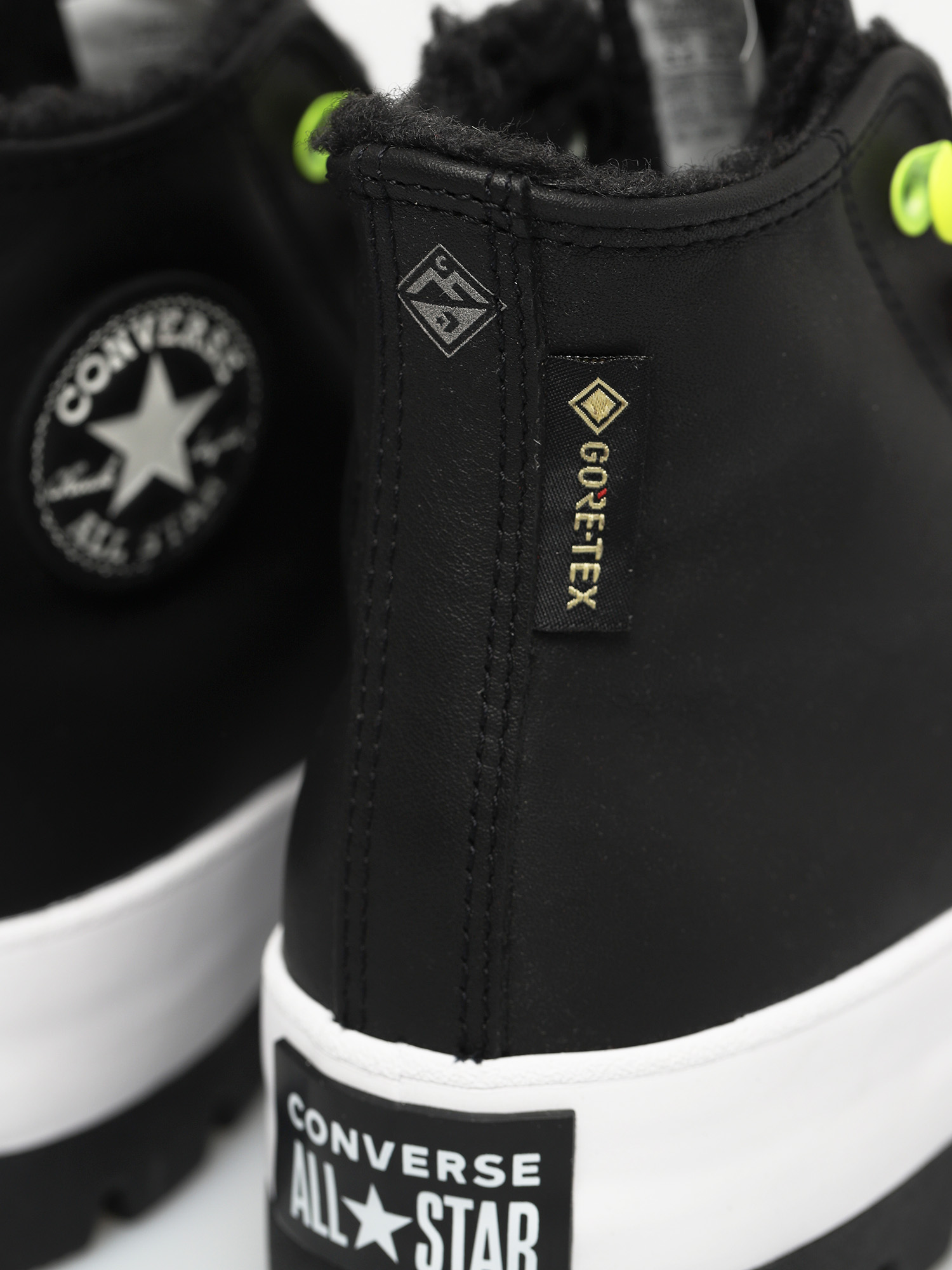 Buty Converse Chuck Taylor All Star Lugged Winter Wmn (black/black/white)