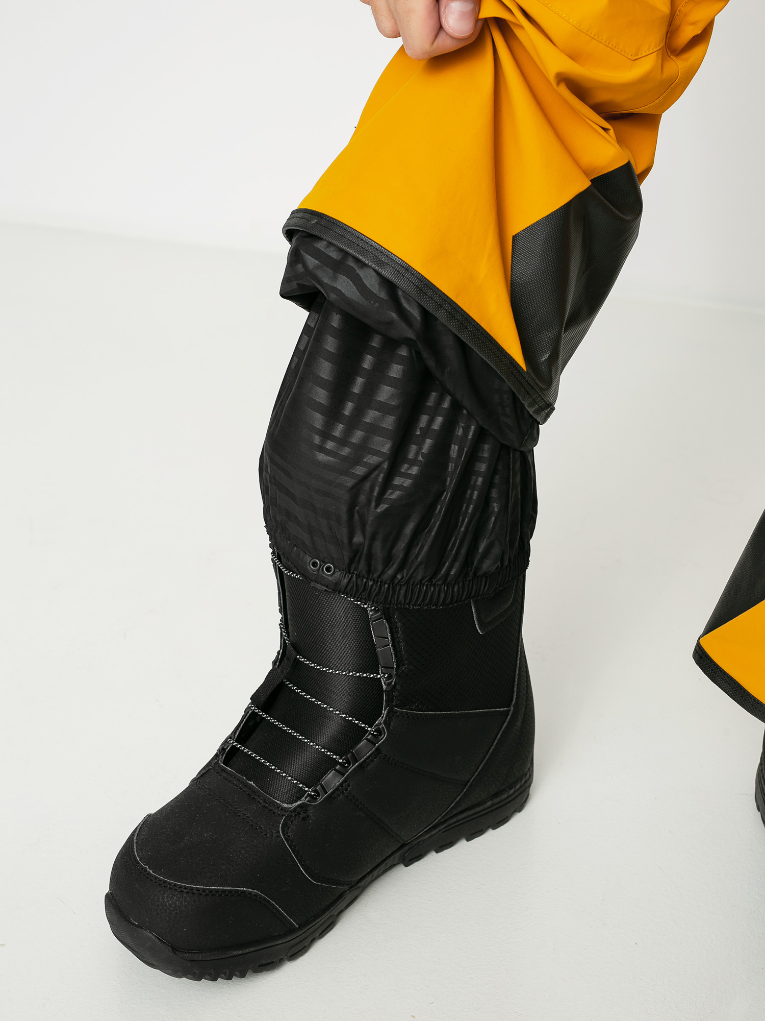 Męskie Spodnie snowboardowe Volcom Rain Gore Bib Overall (resin gold)