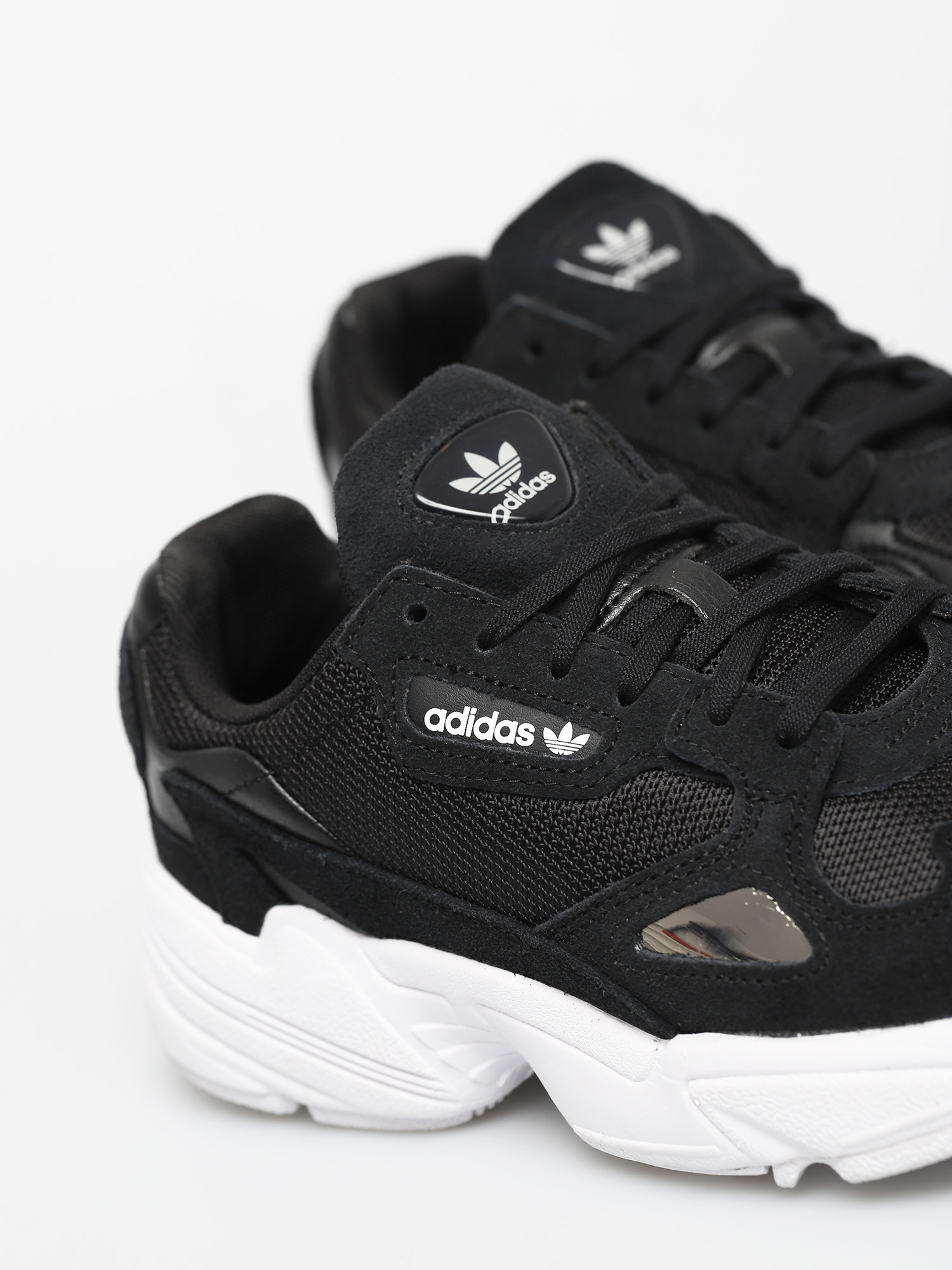 Buty adidas Originals Falcon Wmn (cblack/cblack/ftwwht)