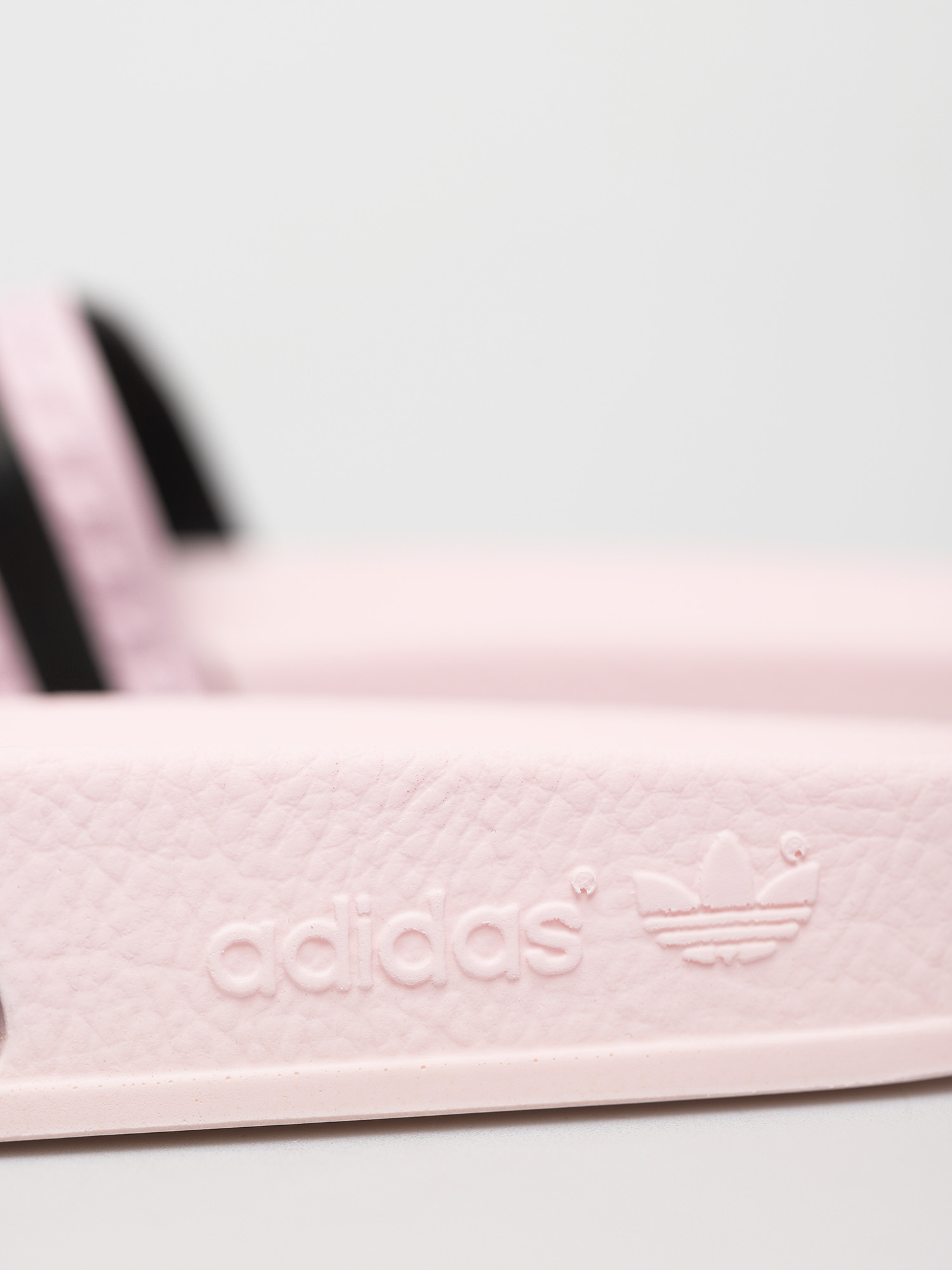 Klapki adidas Originals Adilette Wmn (clpink/clpink/cblack)