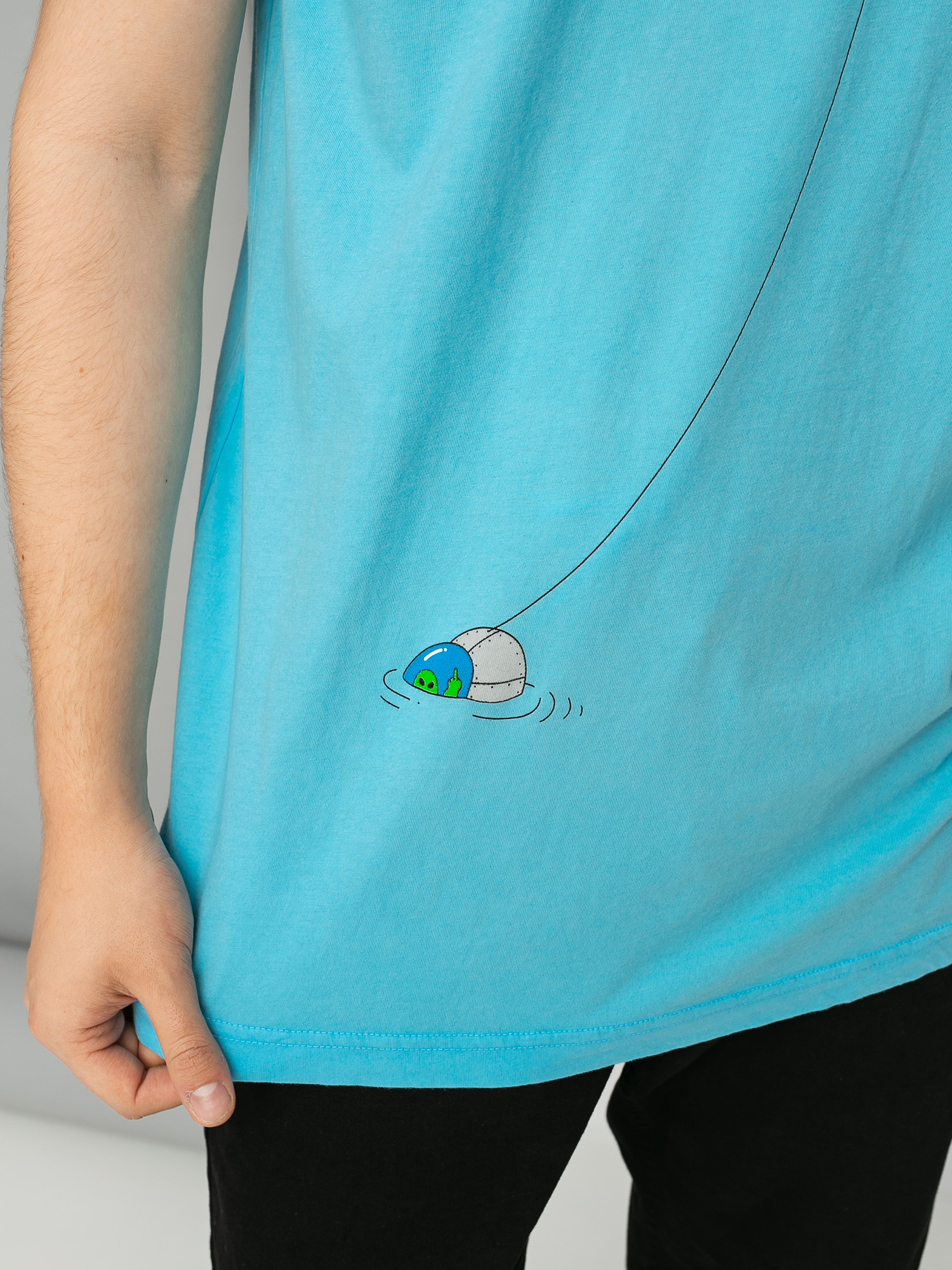 T-shirt RipNDip Foreign Fish Pocket (light blue)