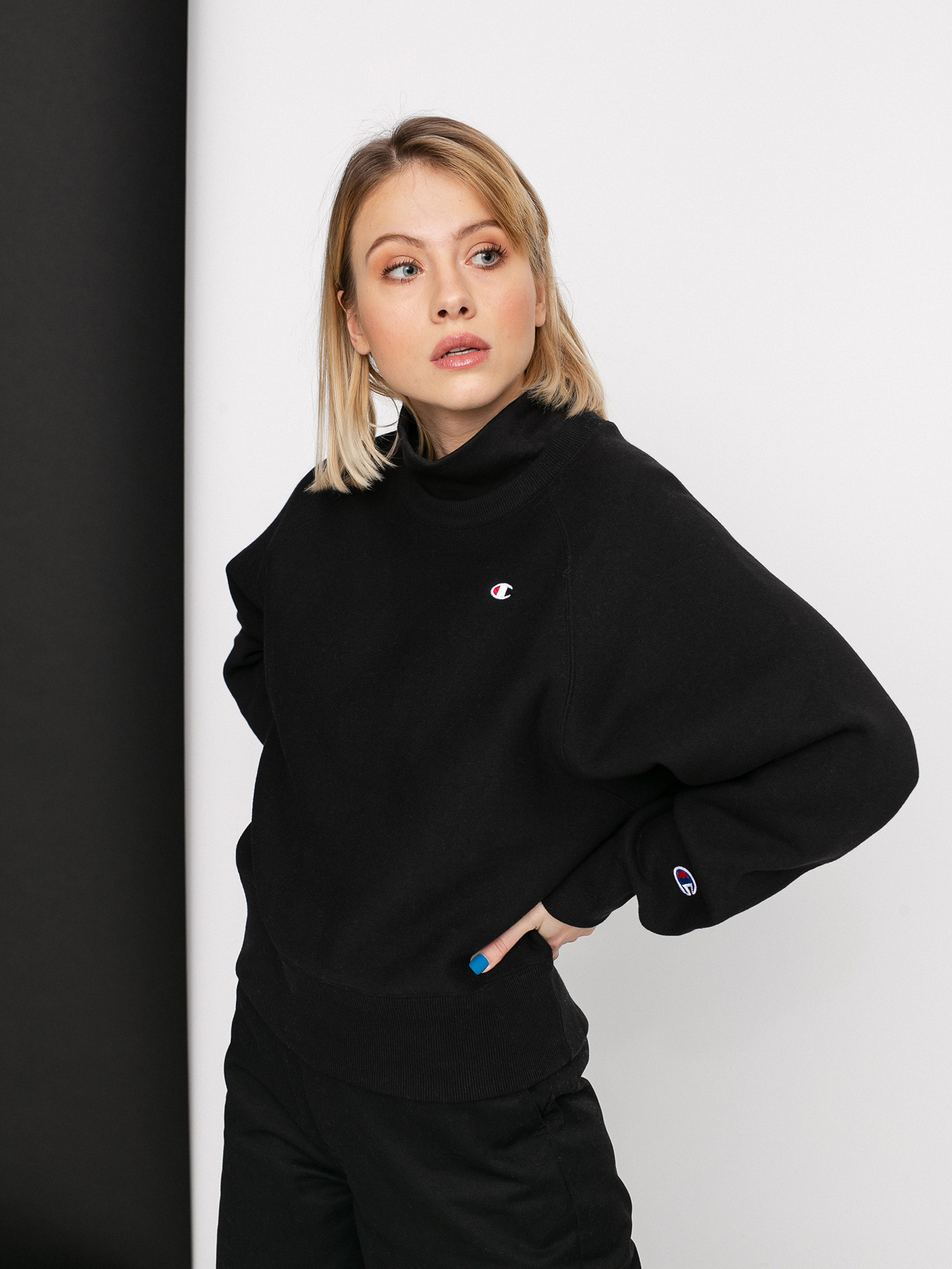 Bluza Champion Crewneck Sweatshirt 113352 Wmn (nbk)